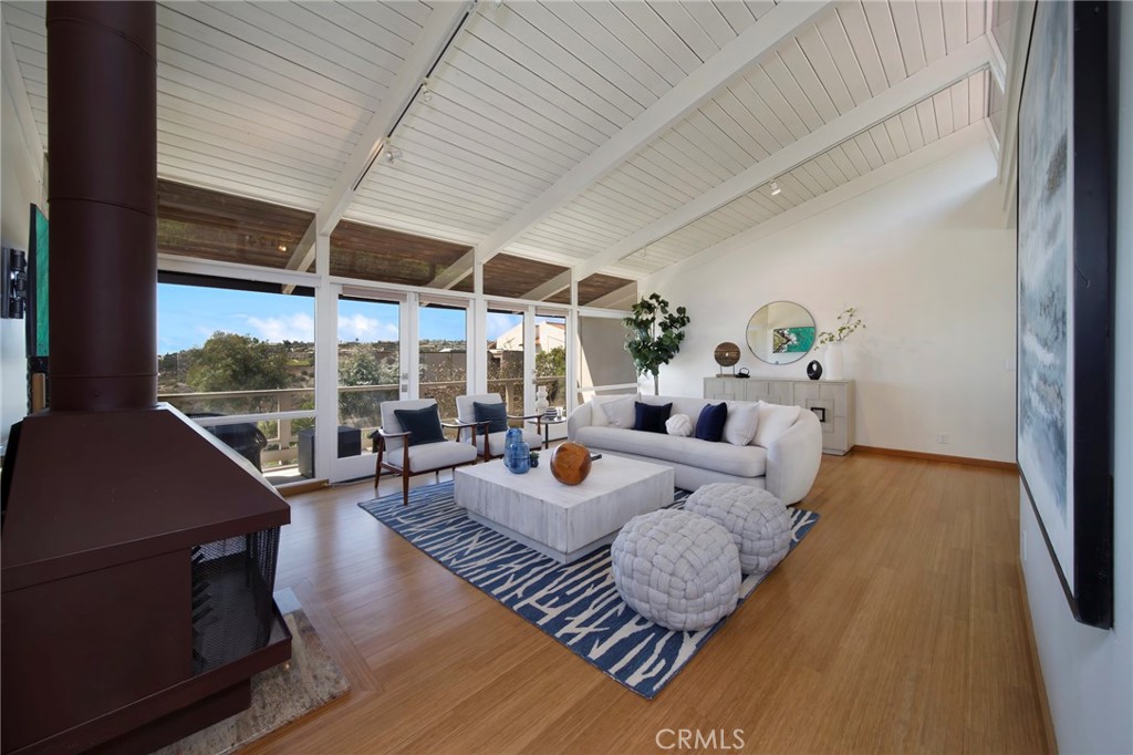 Laguna Beach, California, 92651, United States, 3 Bedrooms Bedrooms, ,3 BathroomsBathrooms,Residential,For Sale,1927395