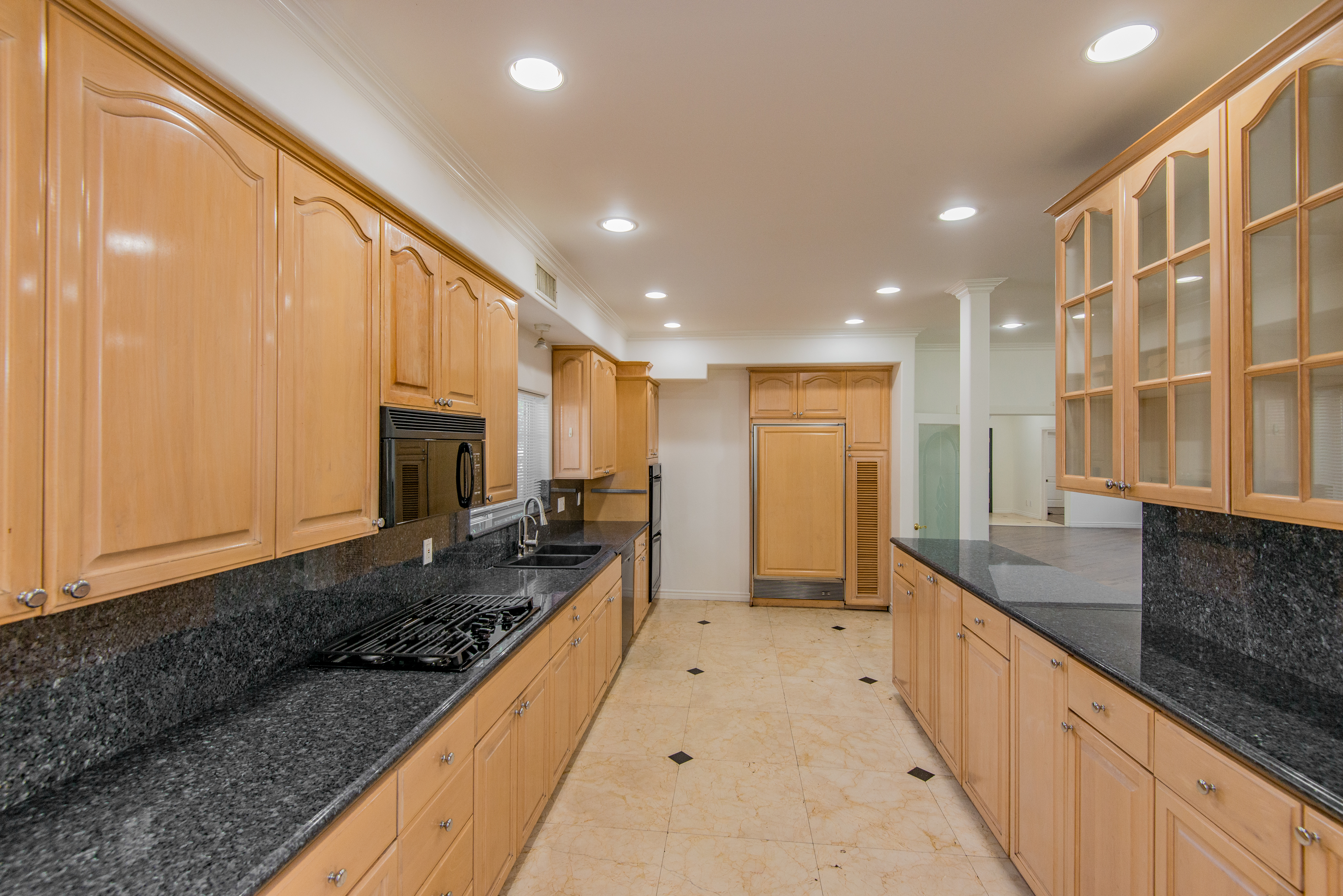  4343 Shadyglade Avenue - 物件實景