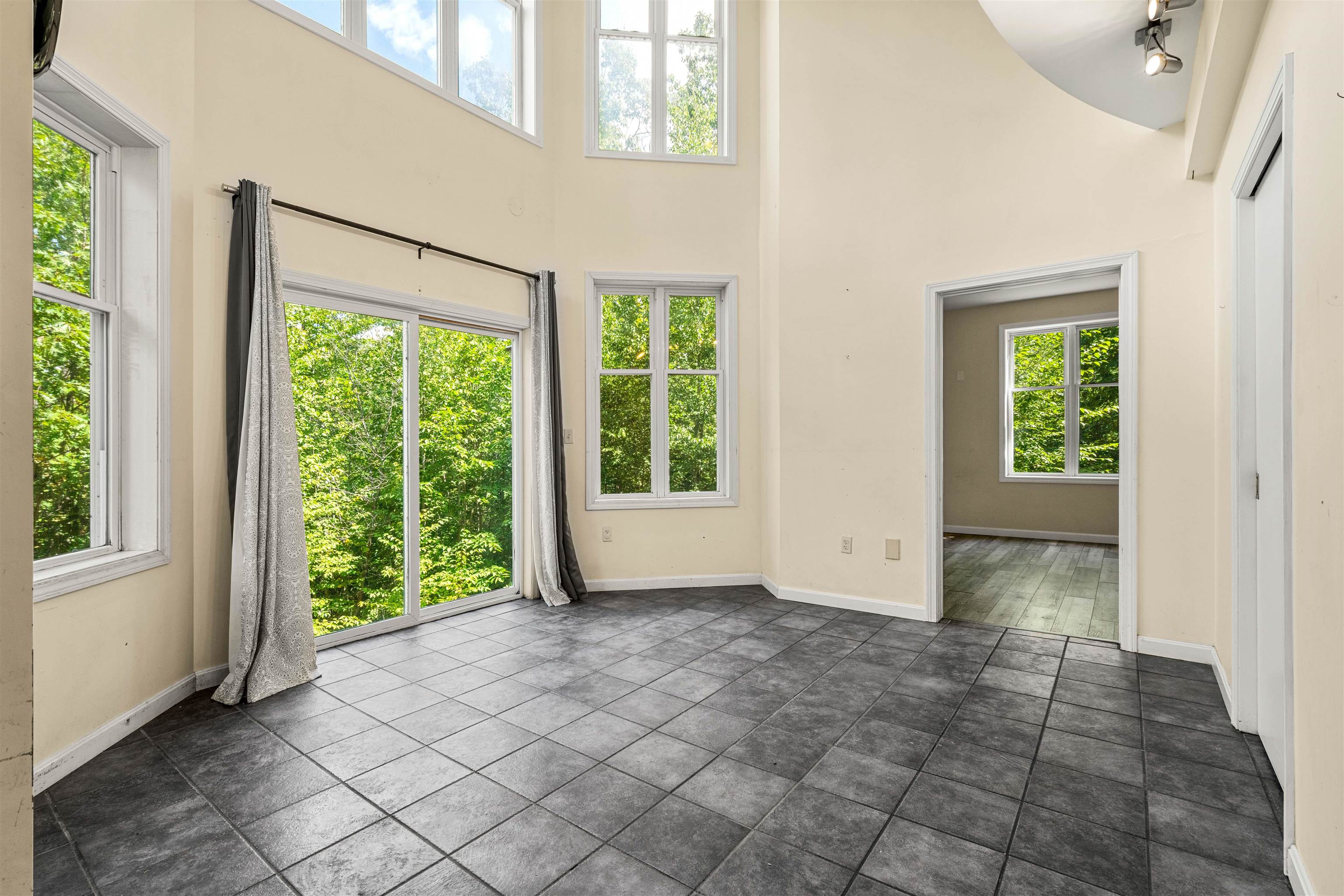 Dunbarton, New Hampshire, 03046, United States, 4 Bedrooms Bedrooms, ,3 BathroomsBathrooms,Residential,For Sale,1916855