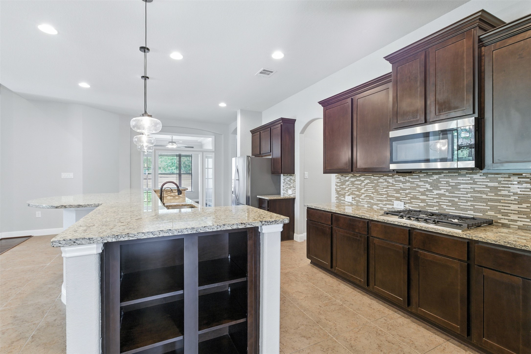 Kingwood, Texas, 77365, United States, 4 Bedrooms Bedrooms, ,5 BathroomsBathrooms,Residential,For Sale,1901470