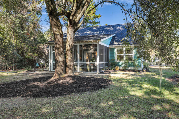 Mount Pleasant, South Carolina, 29466, United States, 3 Bedrooms Bedrooms, ,2 BathroomsBathrooms,Residential,For Sale,1992922