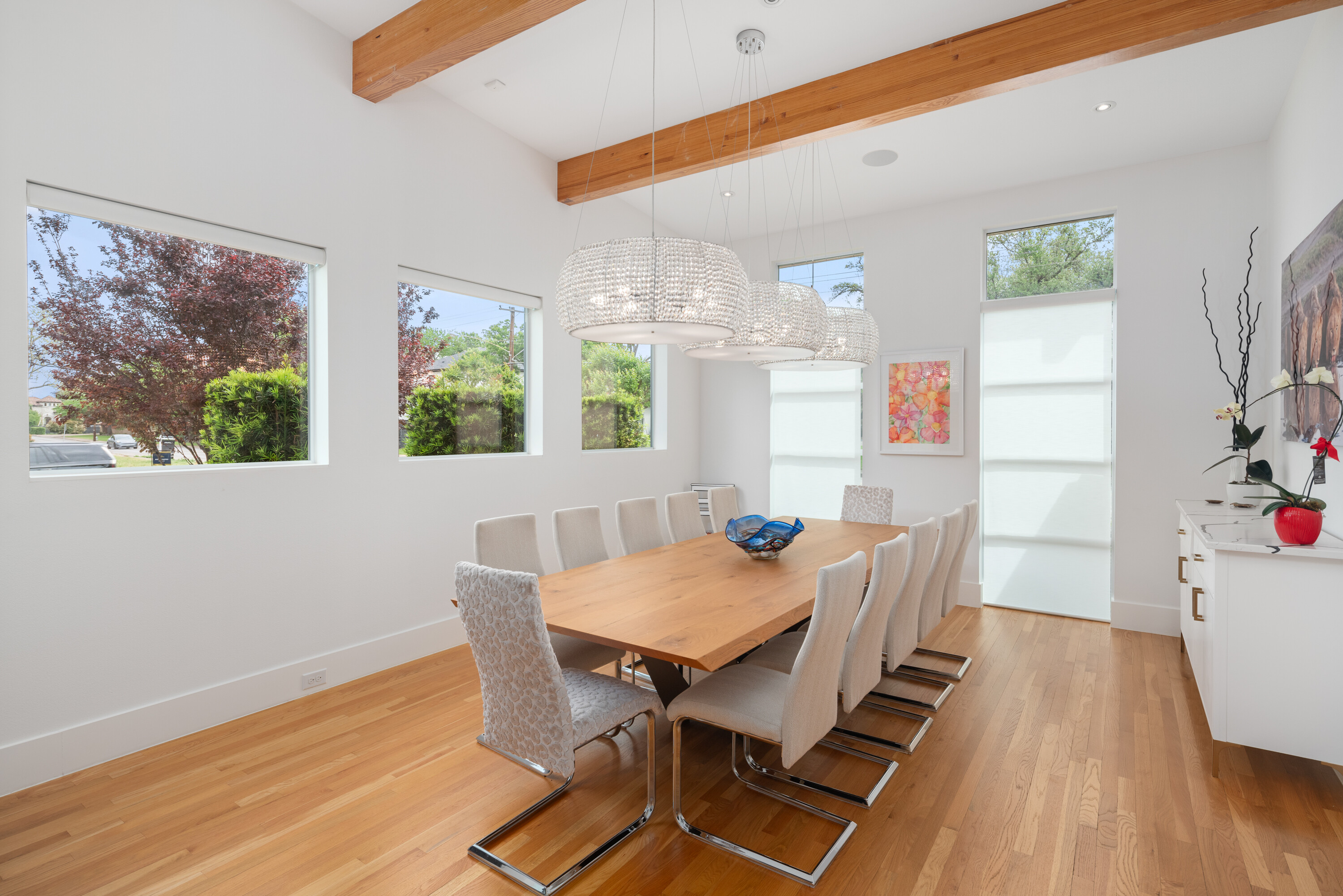  Modern, Distinctive, and Thoughtfully Designed in Melshire Estates - 物件實景