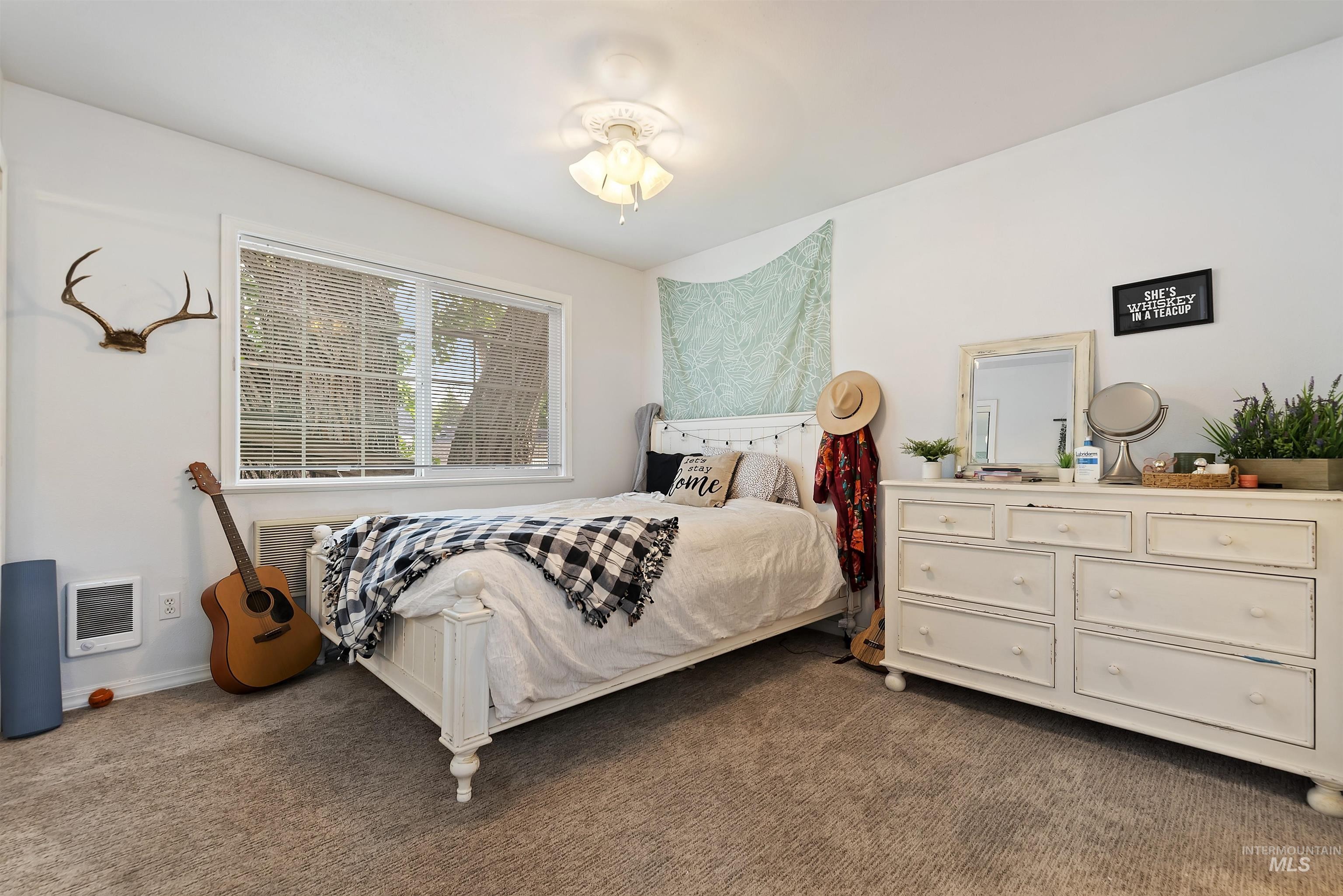 2322 Smith Ave, Boise, Idaho, 83702, United States, 4 Bedrooms Bedrooms, ,3 BathroomsBathrooms,Residential,For Sale,2322 Smith Ave,1433750