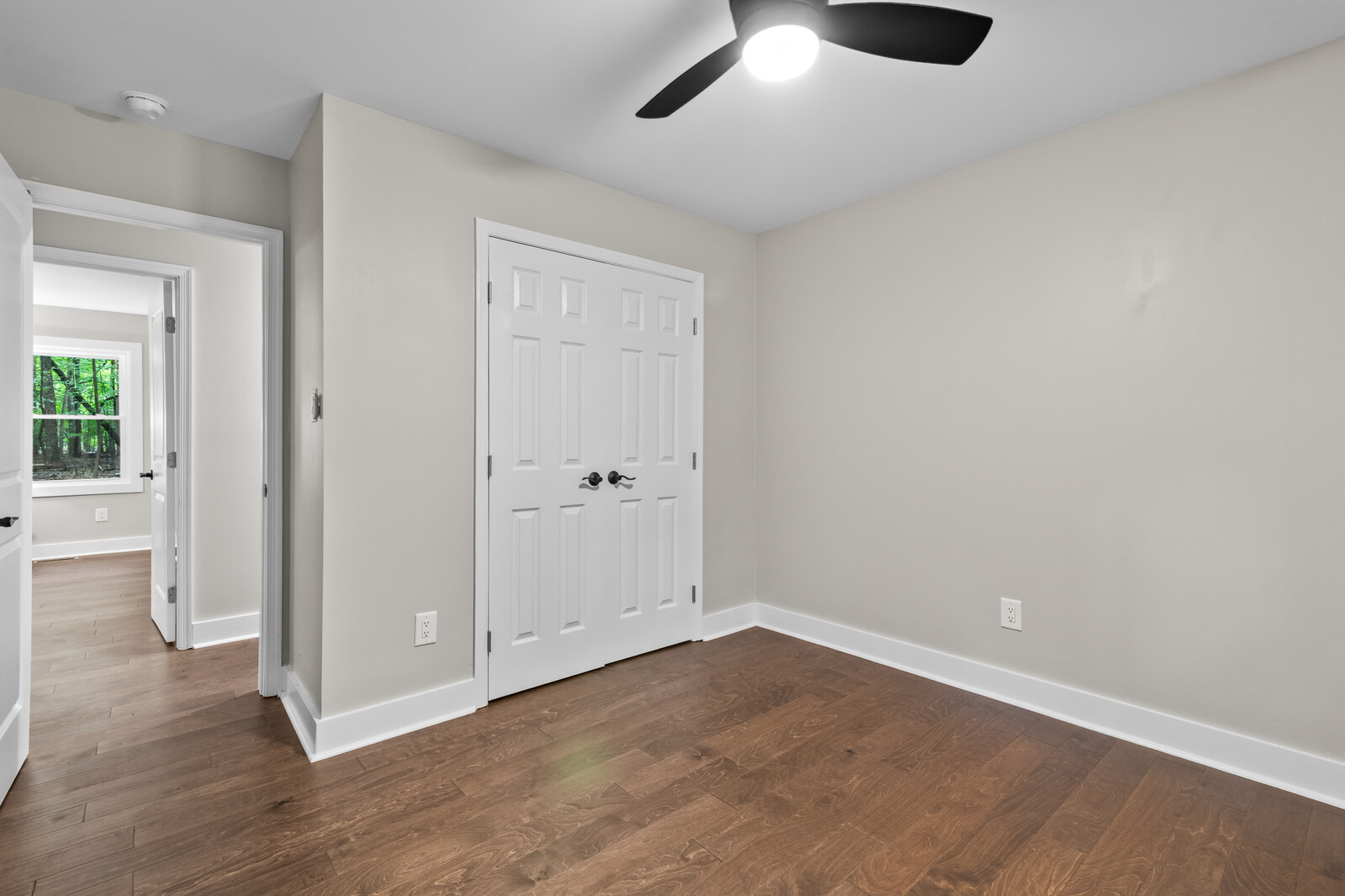 Yorktown, Virginia, 236923604, United States, 3 Bedrooms Bedrooms, ,2 BathroomsBathrooms,Residential,For Sale,1983250