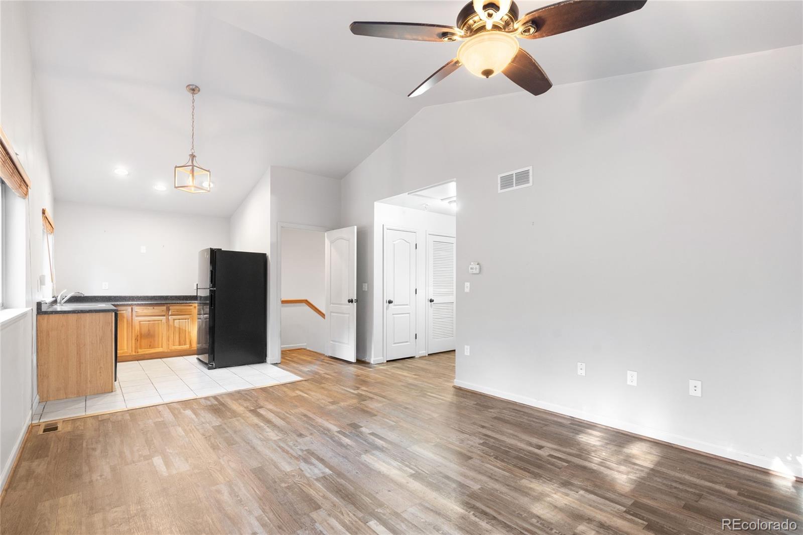 Evergreen, Colorado, 80439, United States, 5 Bedrooms Bedrooms, ,1 BathroomBathrooms,Residential,For Sale,1992096