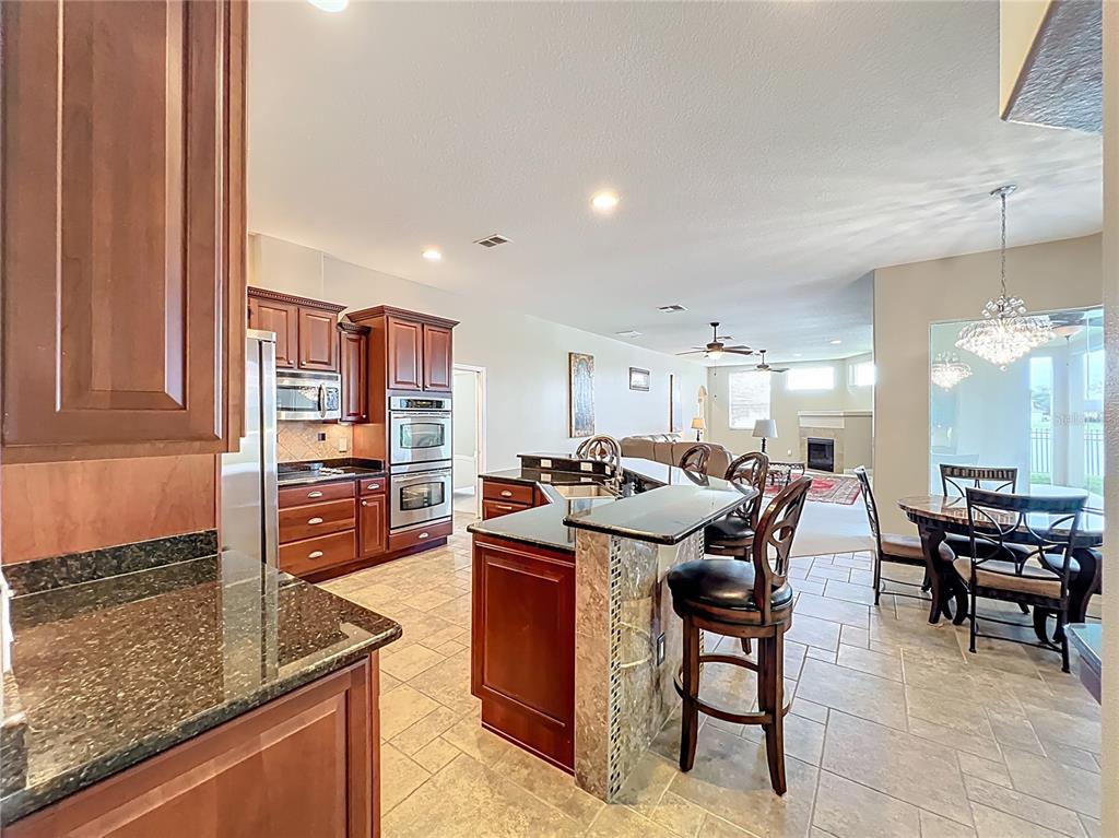 Orlando, Florida, 32829, United States, 4 Bedrooms Bedrooms, ,4 BathroomsBathrooms,Residential,For Sale,1913798