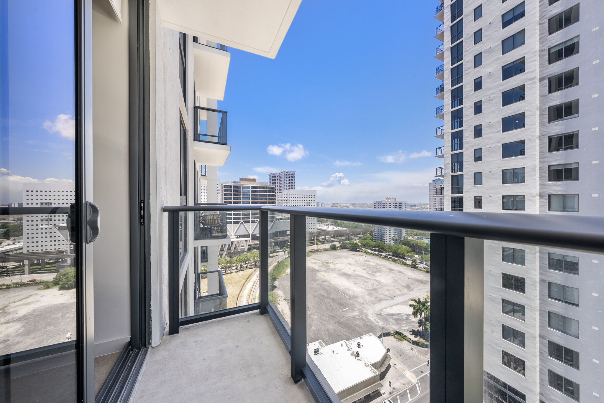  11 NE 6th Street, Miami, FL, 33132 - 物件實景