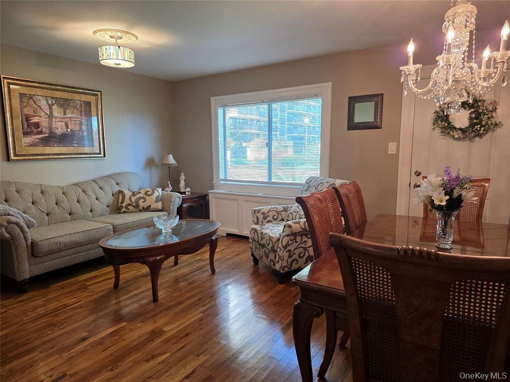 Bayside, New York, 11360, United States, 3 Bedrooms Bedrooms, ,3 BathroomsBathrooms,Residential,For Sale,1937207