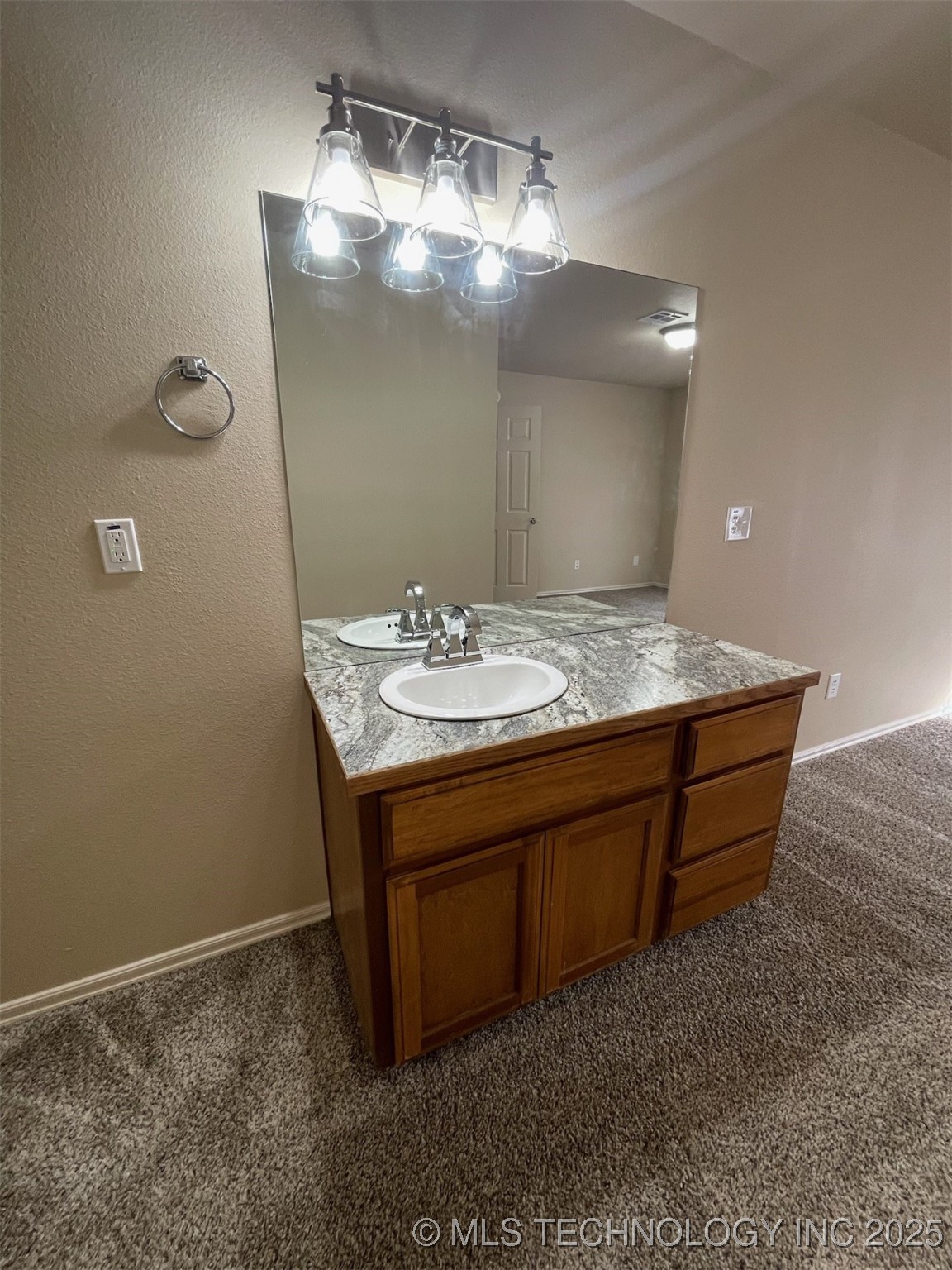 Tahlequah, Oklahoma, 74464, United States, 6 Bedrooms Bedrooms, ,8 BathroomsBathrooms,Residential,For Sale,1932775