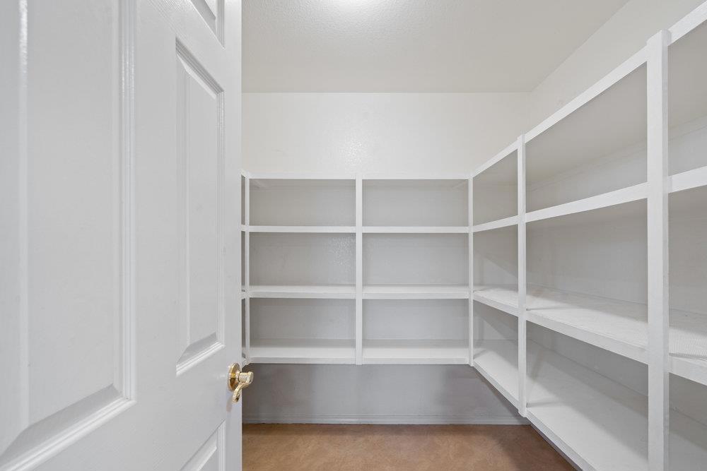 Hollister, California, 95023, United States, 4 Bedrooms Bedrooms, ,2 BathroomsBathrooms,Residential,For Sale,1990485