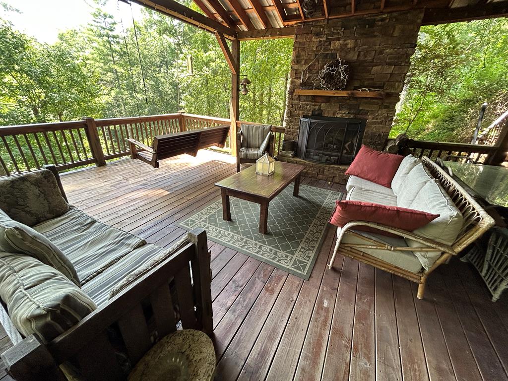 Blue Ridge, Georgia, 30513, United States, 5 Bedrooms Bedrooms, ,3 BathroomsBathrooms,Residential,For Sale,1858988