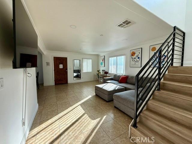 Inglewood, California, 90303, United States, ,Residential,For Sale,1974982