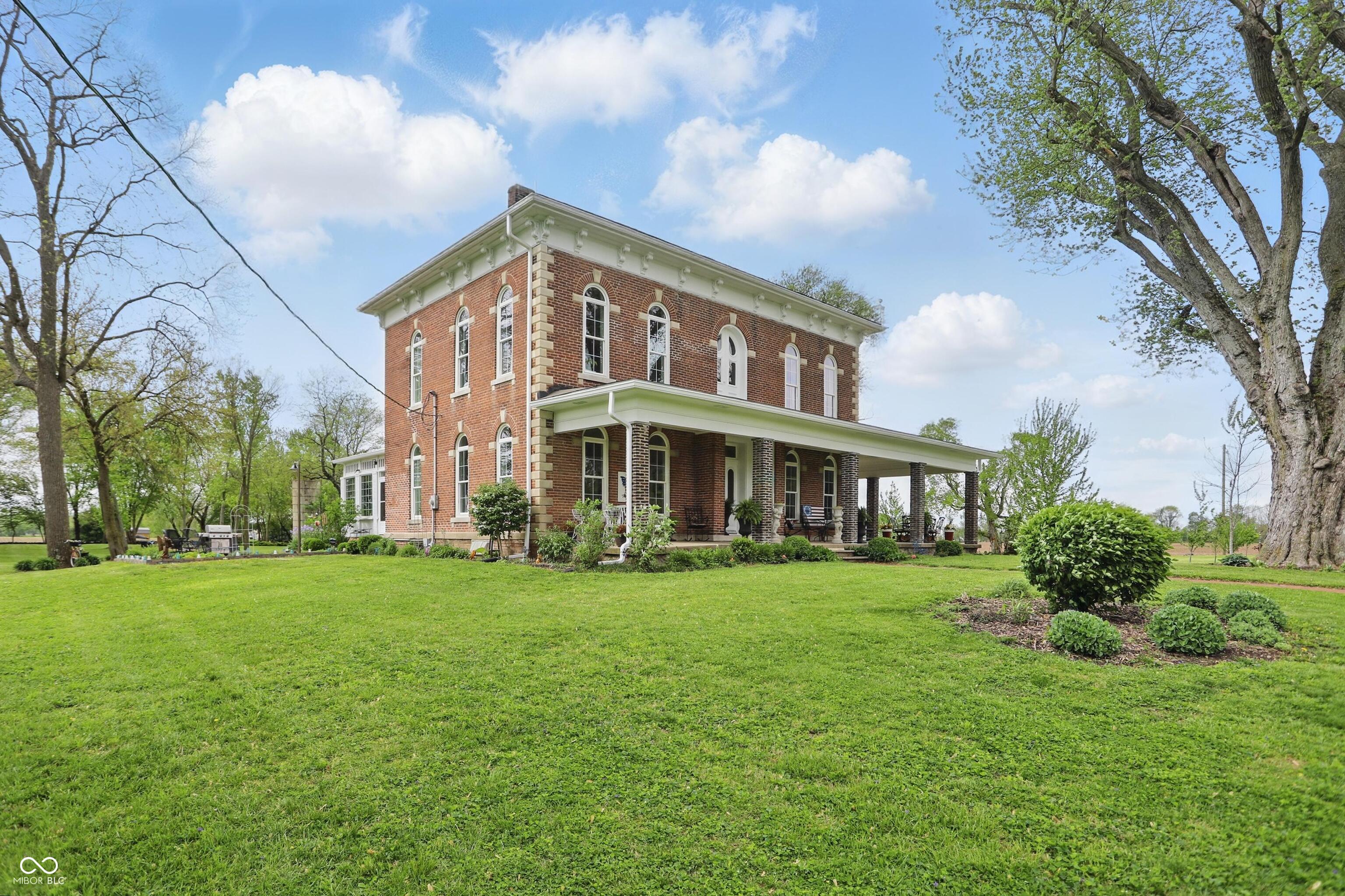 Paragon, Indiana, 46166, United States, 5 Bedrooms Bedrooms, ,2 BathroomsBathrooms,Residential,For Sale,1921702