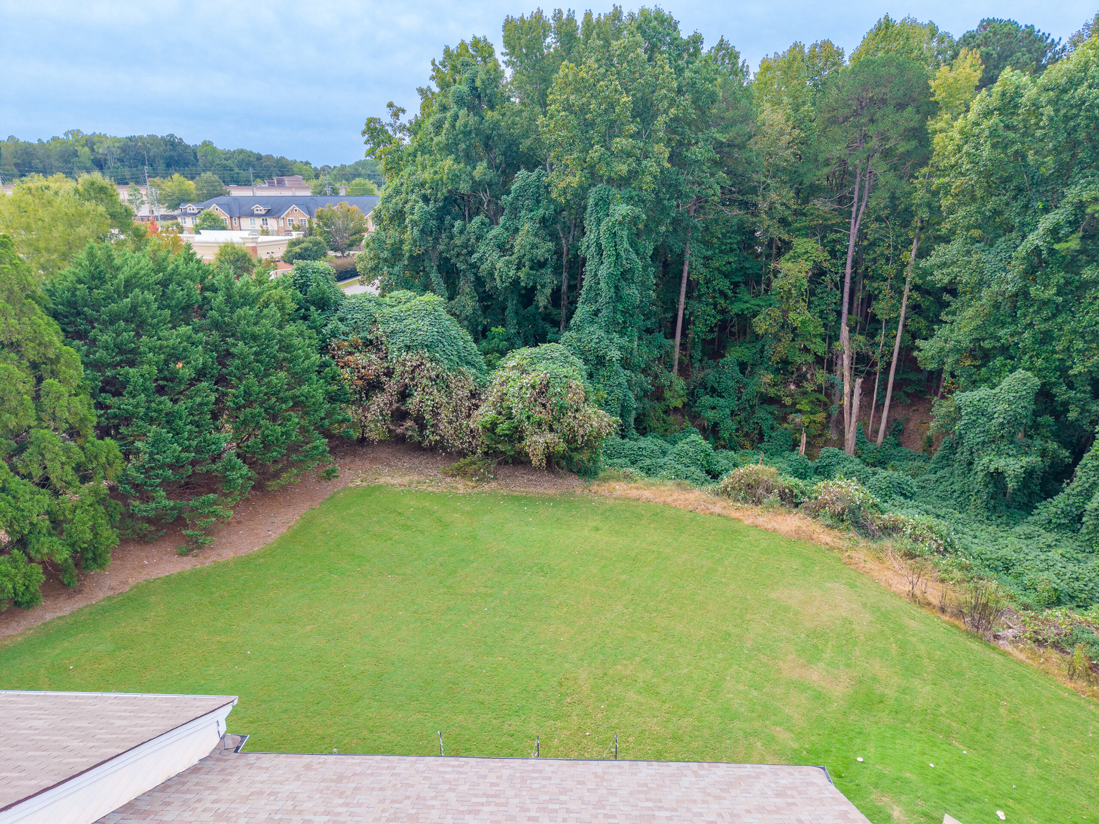  Beautifully Updated Townhome in Desirable Windward/Deerfield Area of Alpharetta - 物件實景