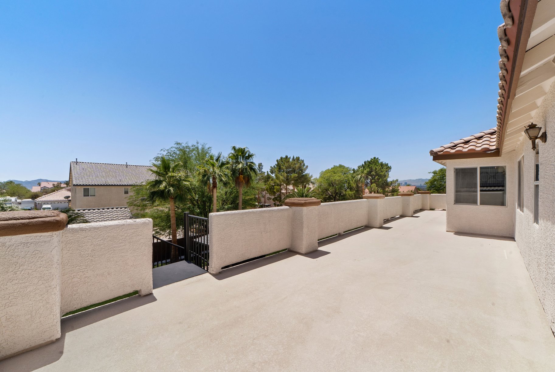  Custom Estate with Full Size Pickleball Court - 物件實景