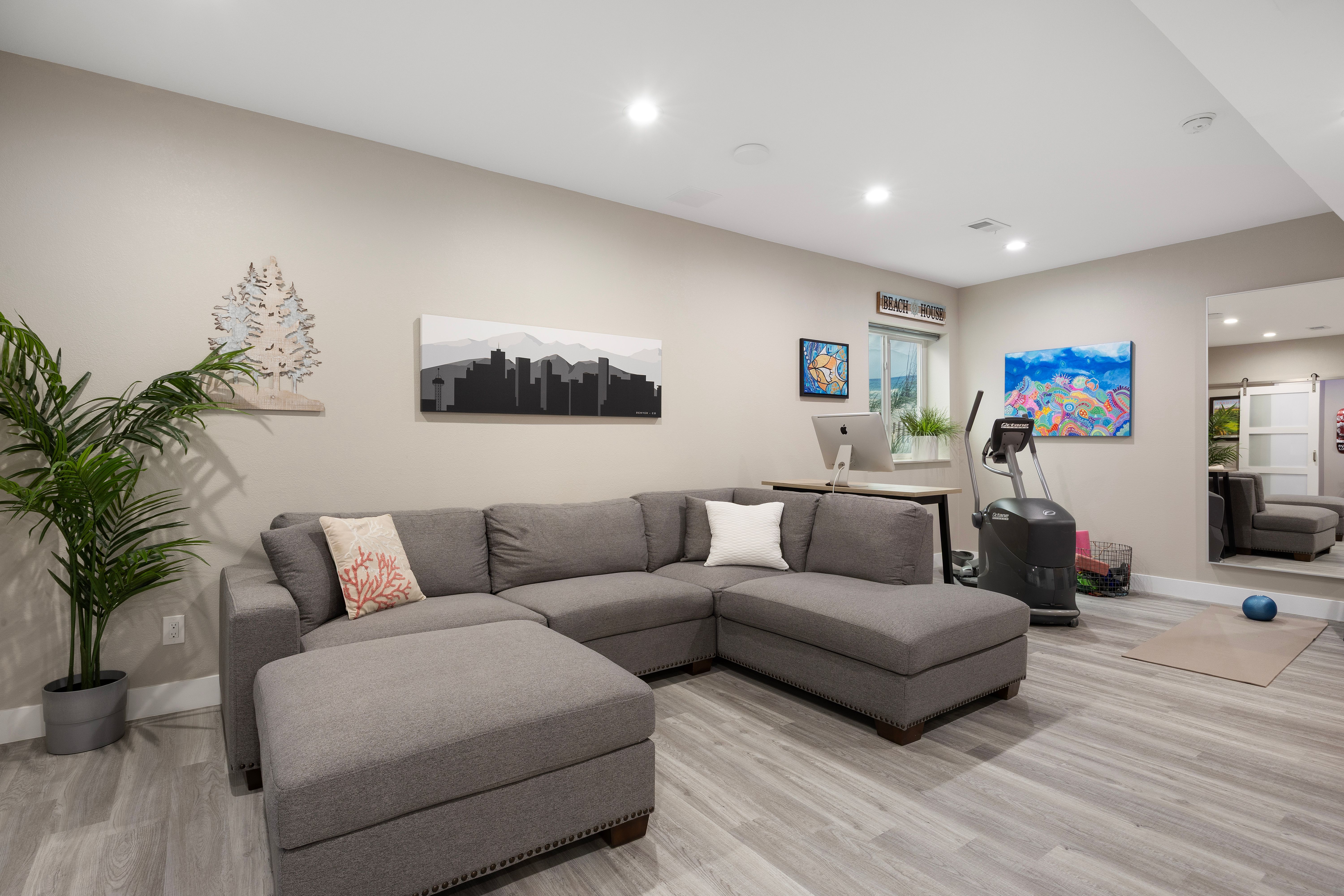  Comprehensively Upgraded And Ideally Positioned Duplex In Lagae Ranch - 物件實景