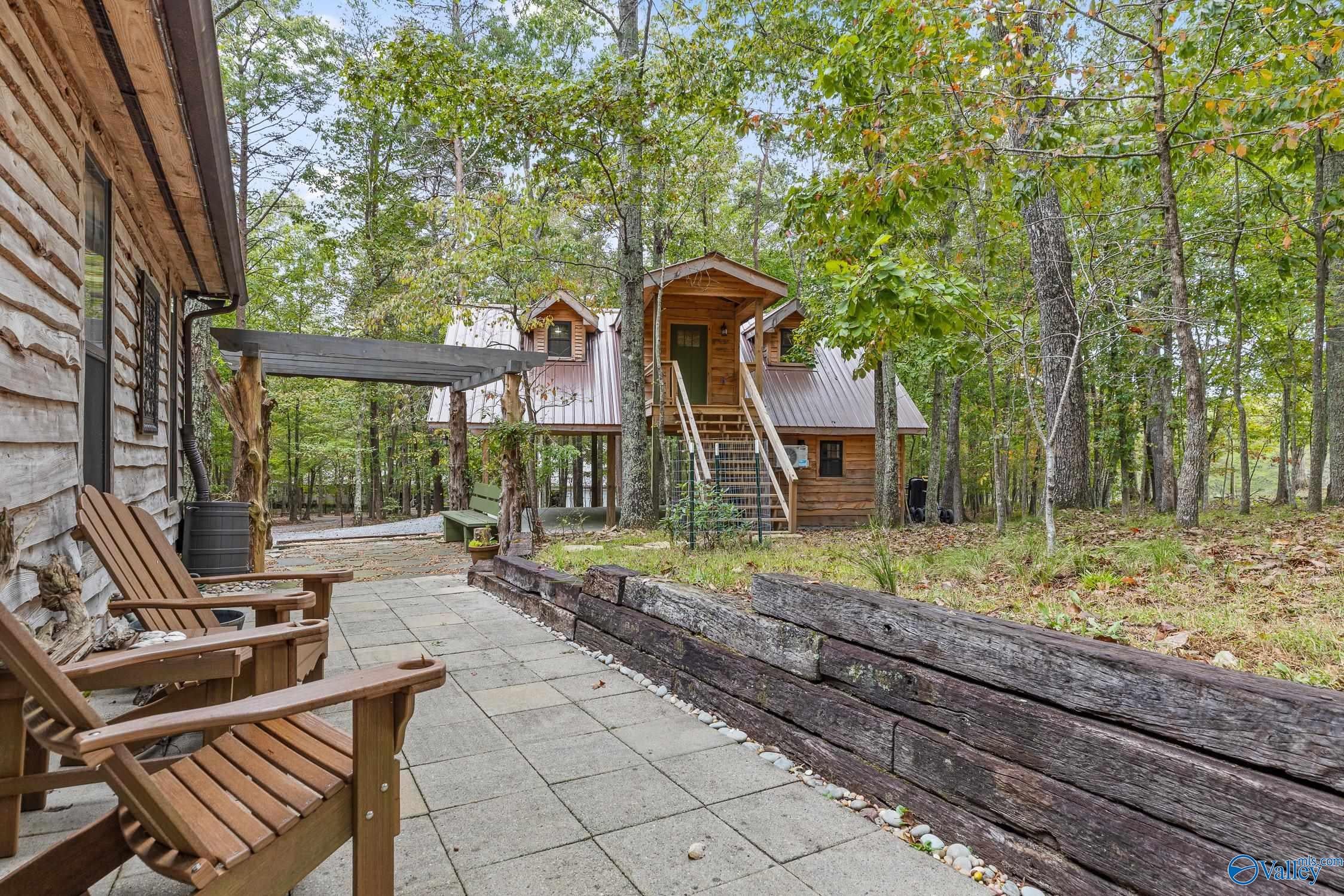 Mentone, Alabama, 35984, United States, 3 Bedrooms Bedrooms, ,1 BathroomBathrooms,Residential,For Sale,1978714