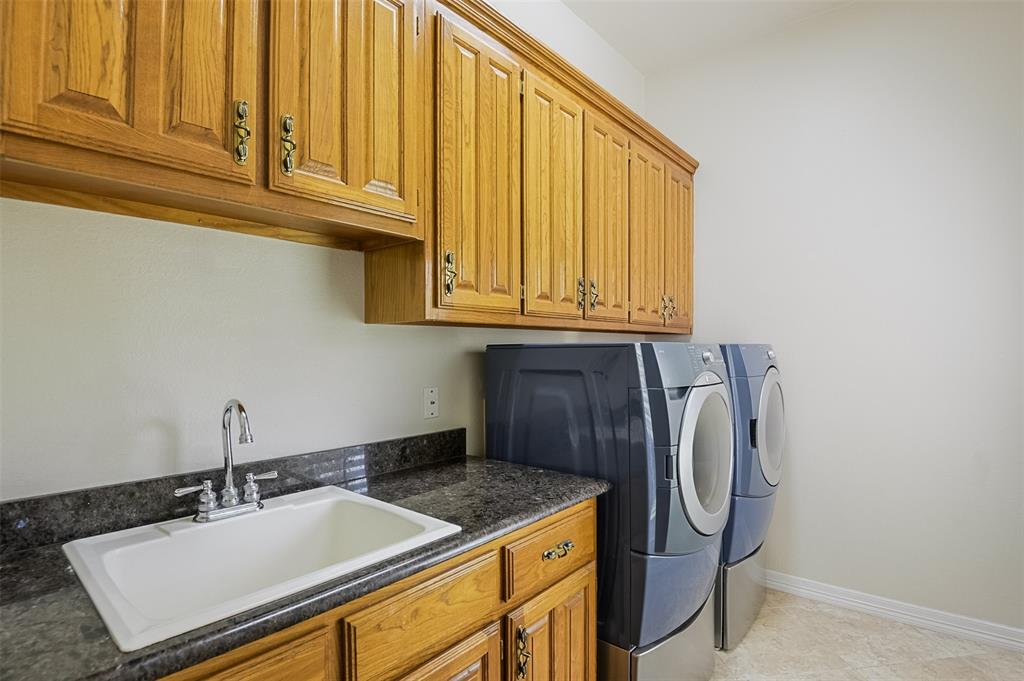 Mansfield, Texas, 76063, United States, 3 Bedrooms Bedrooms, ,3 BathroomsBathrooms,Residential,For Sale,1928562