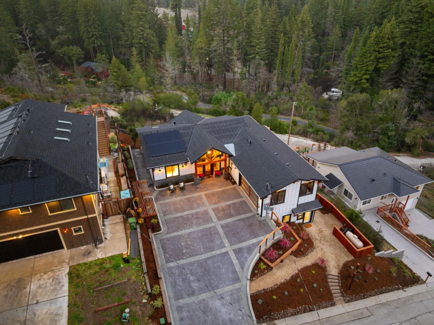 Boulder Creek, California, 95006, United States, 5 Bedrooms Bedrooms, ,4 BathroomsBathrooms,Residential,For Sale,1991450