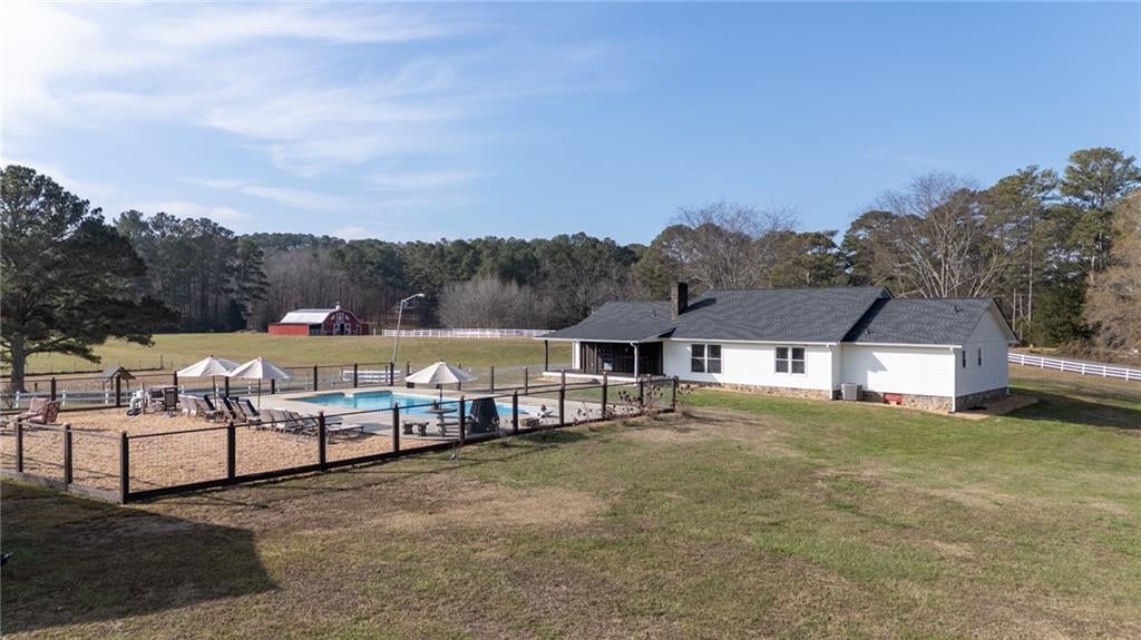 Calhoun, Georgia, 30701, United States, 4 Bedrooms Bedrooms, ,4 BathroomsBathrooms,Residential,For Sale,2005129