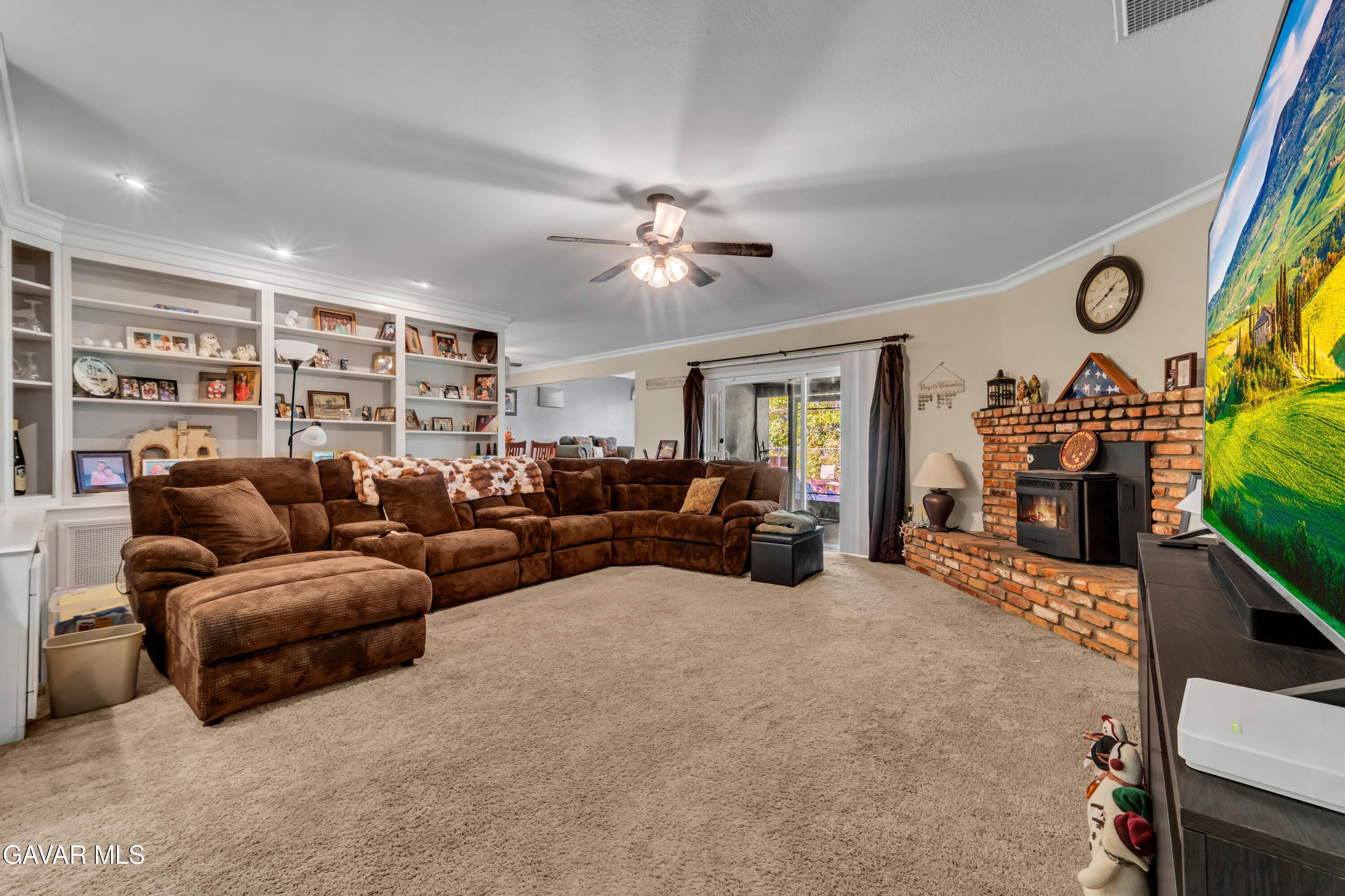 Pearblossom, California, 93553, United States, 4 Bedrooms Bedrooms, ,3 BathroomsBathrooms,Residential,For Sale,1971621