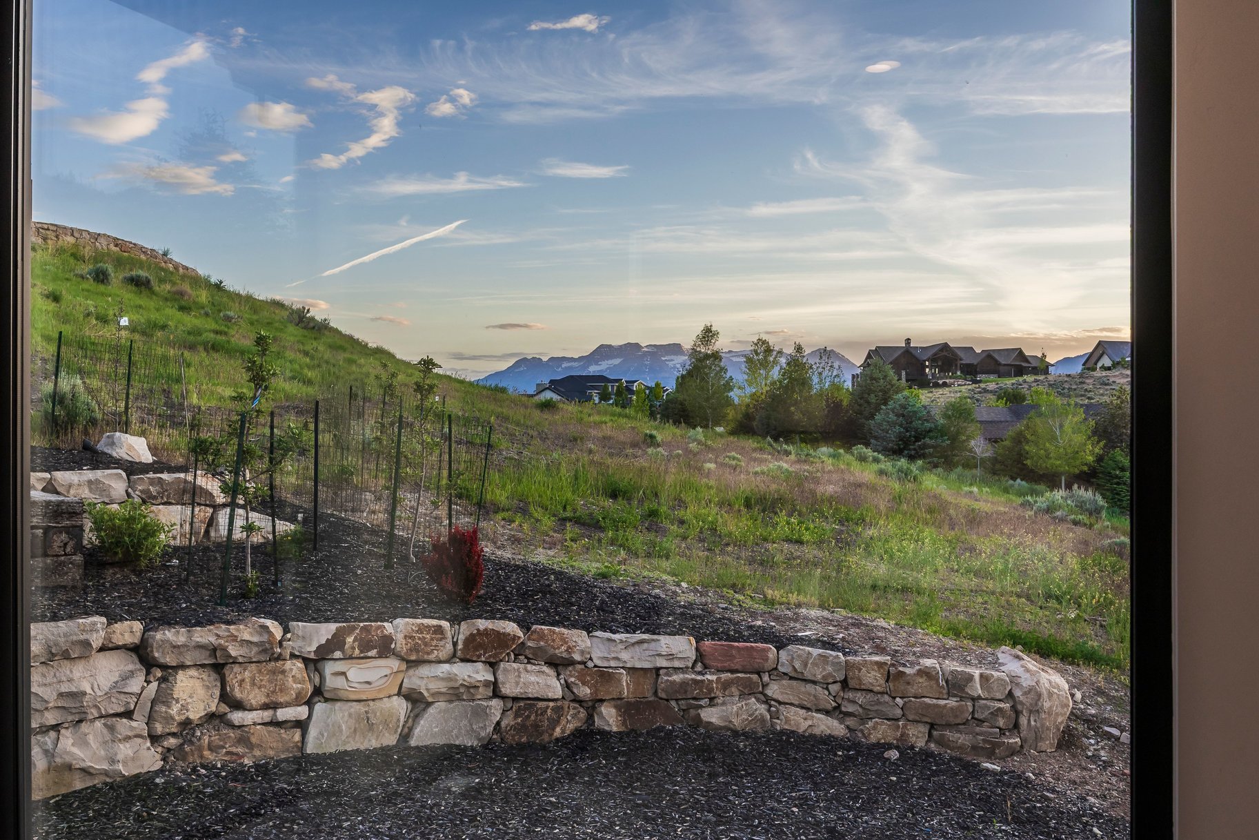  Nearly New Luxury Home with ADU, Views & Chef
