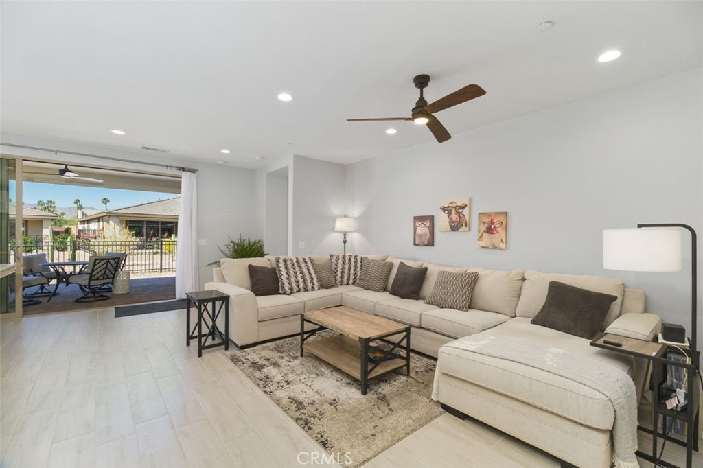 Indio, California, 92201, United States, 2 Bedrooms Bedrooms, ,3 BathroomsBathrooms,Residential,For Sale,1919673