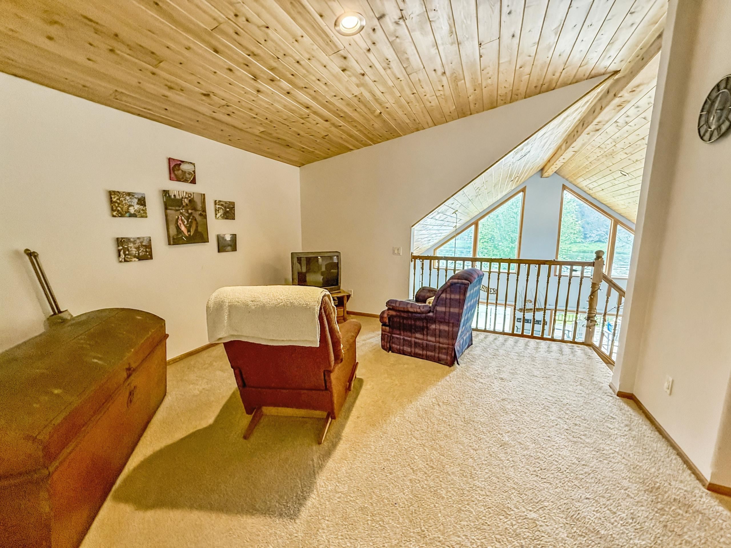 PEMBINE, Wisconsin, 54156, United States, 5 Bedrooms Bedrooms, ,4 BathroomsBathrooms,Residential,For Sale,1956450