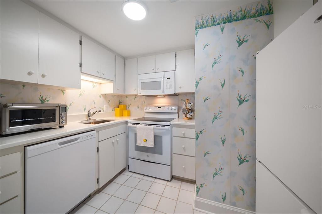 Belleair, Florida, 33756, United States, 3 Bedrooms Bedrooms, ,2 BathroomsBathrooms,Residential,For Sale,1793100