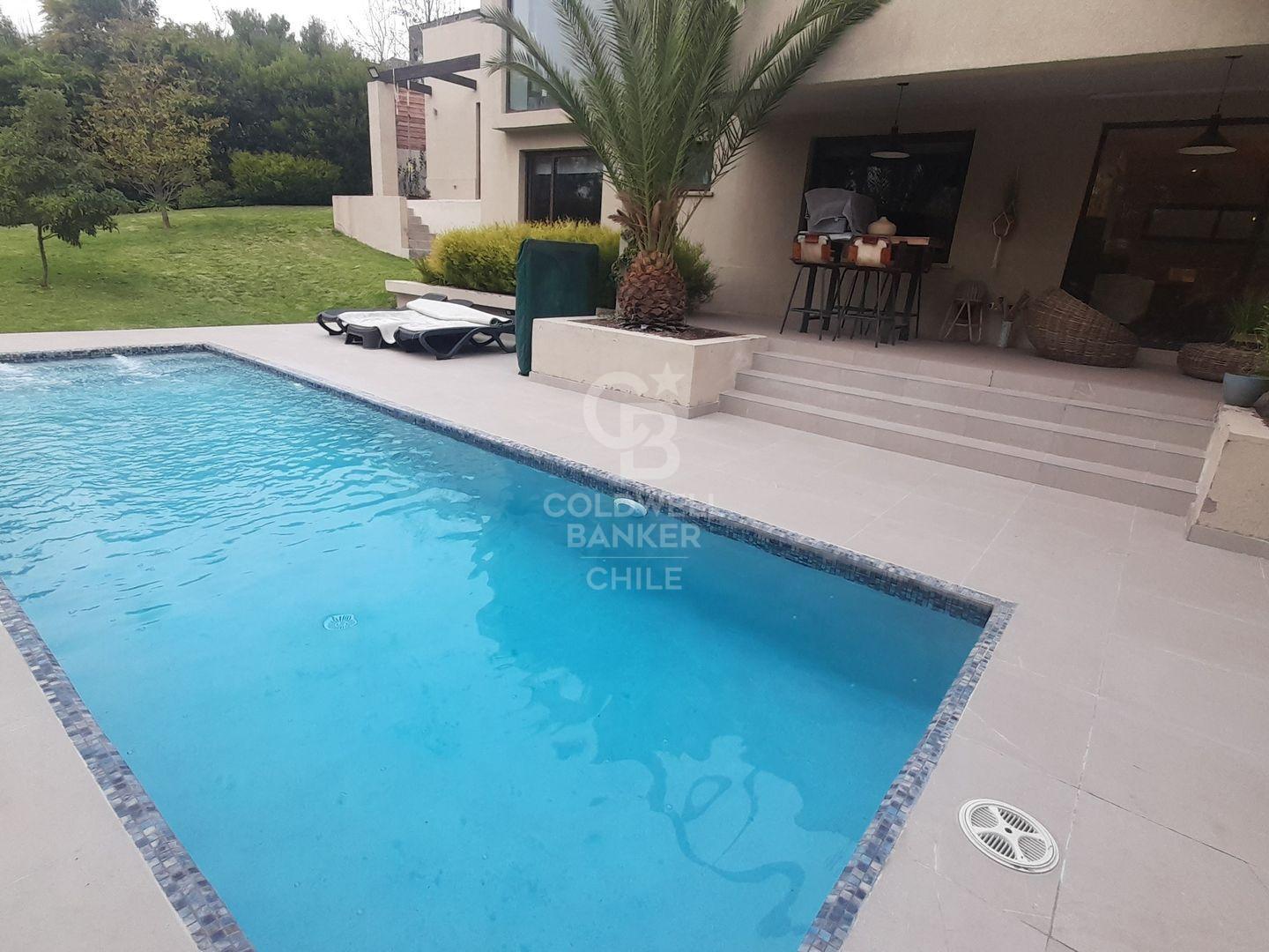 Colina, Chile, 5 Bedrooms Bedrooms, ,4 BathroomsBathrooms,Residential,For Sale,1891486