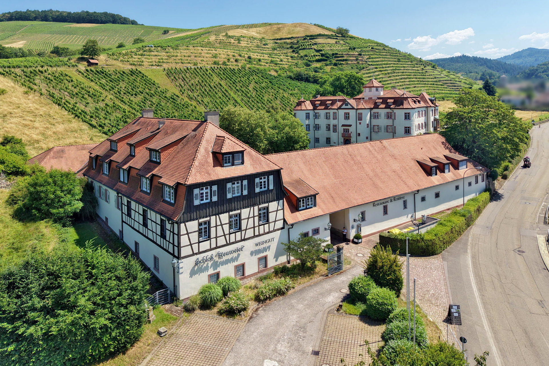 Neuweier Castle - Living and Working on a Historic Winery Estate - 物件實景