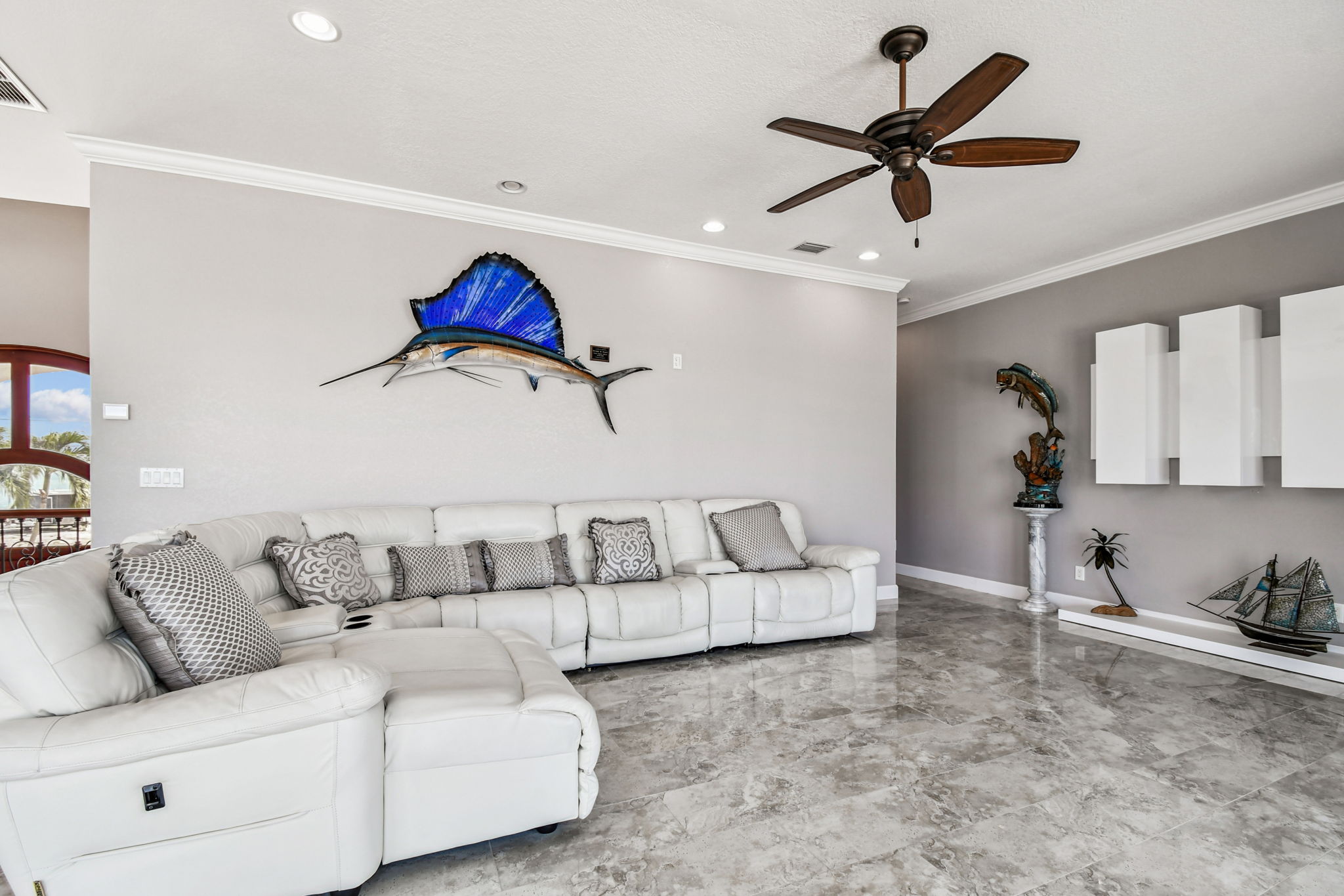 Madeira Beach, Florida, 33708, United States, 6 Bedrooms Bedrooms, ,6 BathroomsBathrooms,Residential,For Sale,1975666