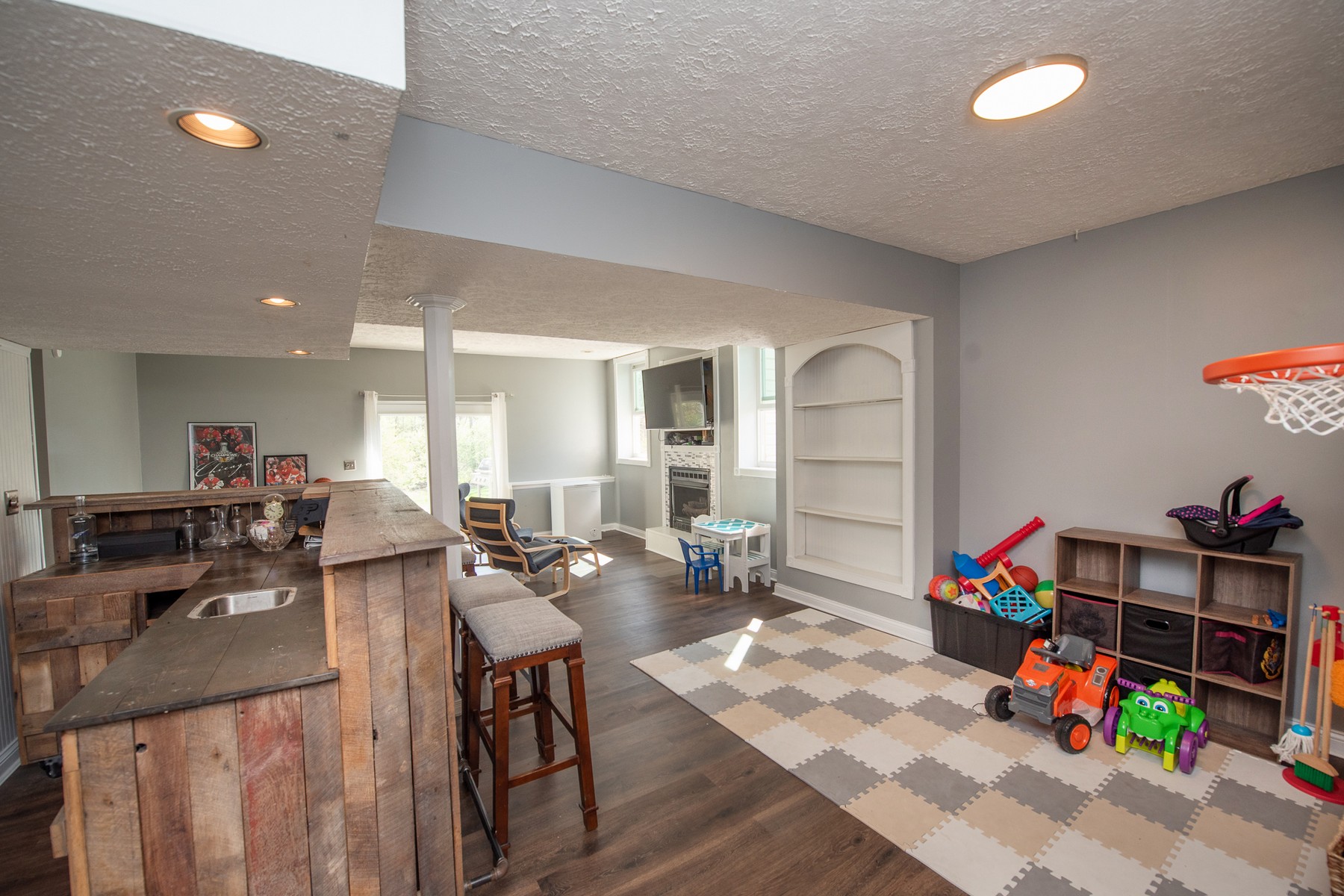  Beautiful Lafayette Home with Finished Walk-Out Basement - 物件實景