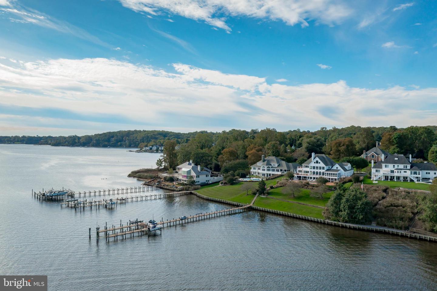 Annapolis, Maryland, 21401, United States, 6 Bedrooms Bedrooms, ,9 BathroomsBathrooms,Residential,For Sale,1744744