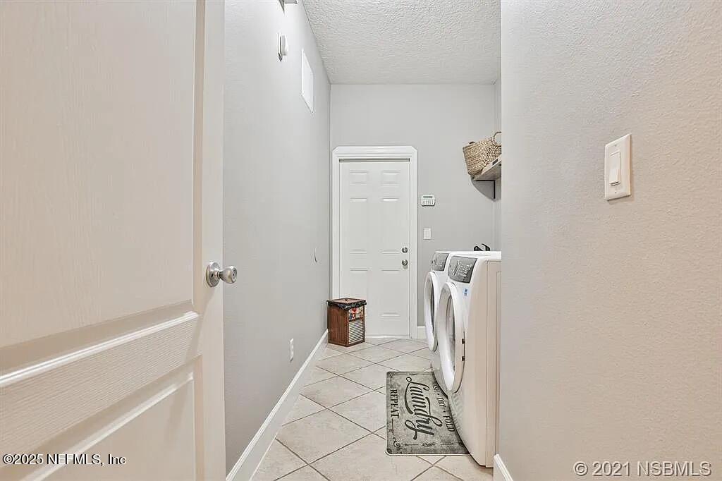 New Smyrna Beach, Florida, 32168, United States, 5 Bedrooms Bedrooms, ,4 BathroomsBathrooms,Residential,For Sale,1976126