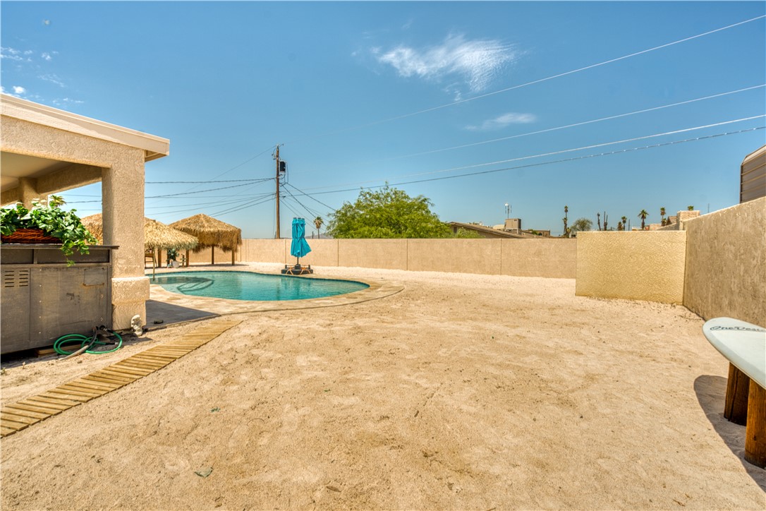 Lake Havasu, Arizona, 86403, United States, 3 Bedrooms Bedrooms, ,1 BathroomBathrooms,Residential,For Sale,1901749