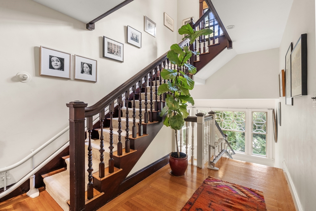 Cambridge, Massachusetts, 02138, United States, 6 Bedrooms Bedrooms, ,4 BathroomsBathrooms,Residential,For Sale,1957179