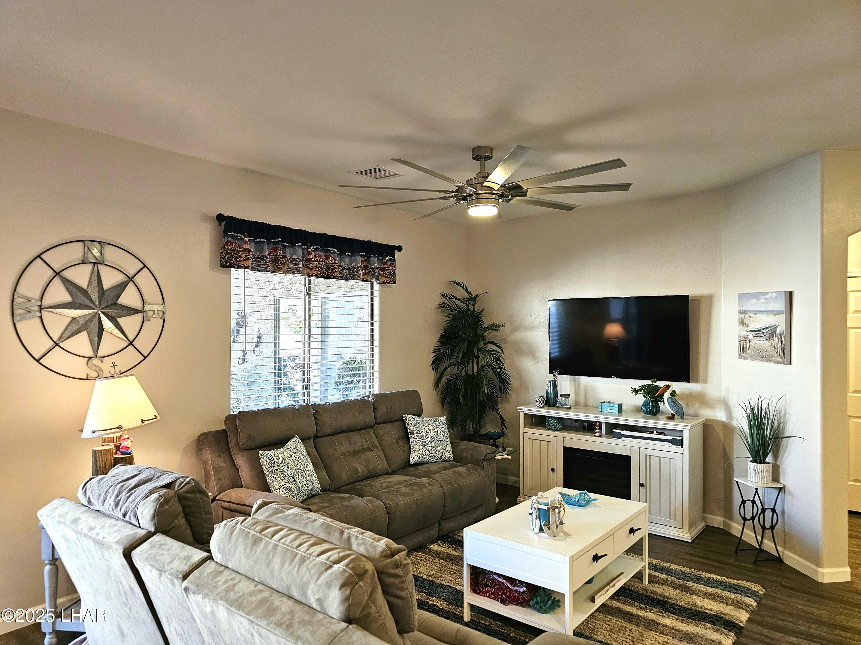 Lake Havasu City, Arizona, 86404, United States, 3 Bedrooms Bedrooms, ,2 BathroomsBathrooms,Residential,For Sale,1957391