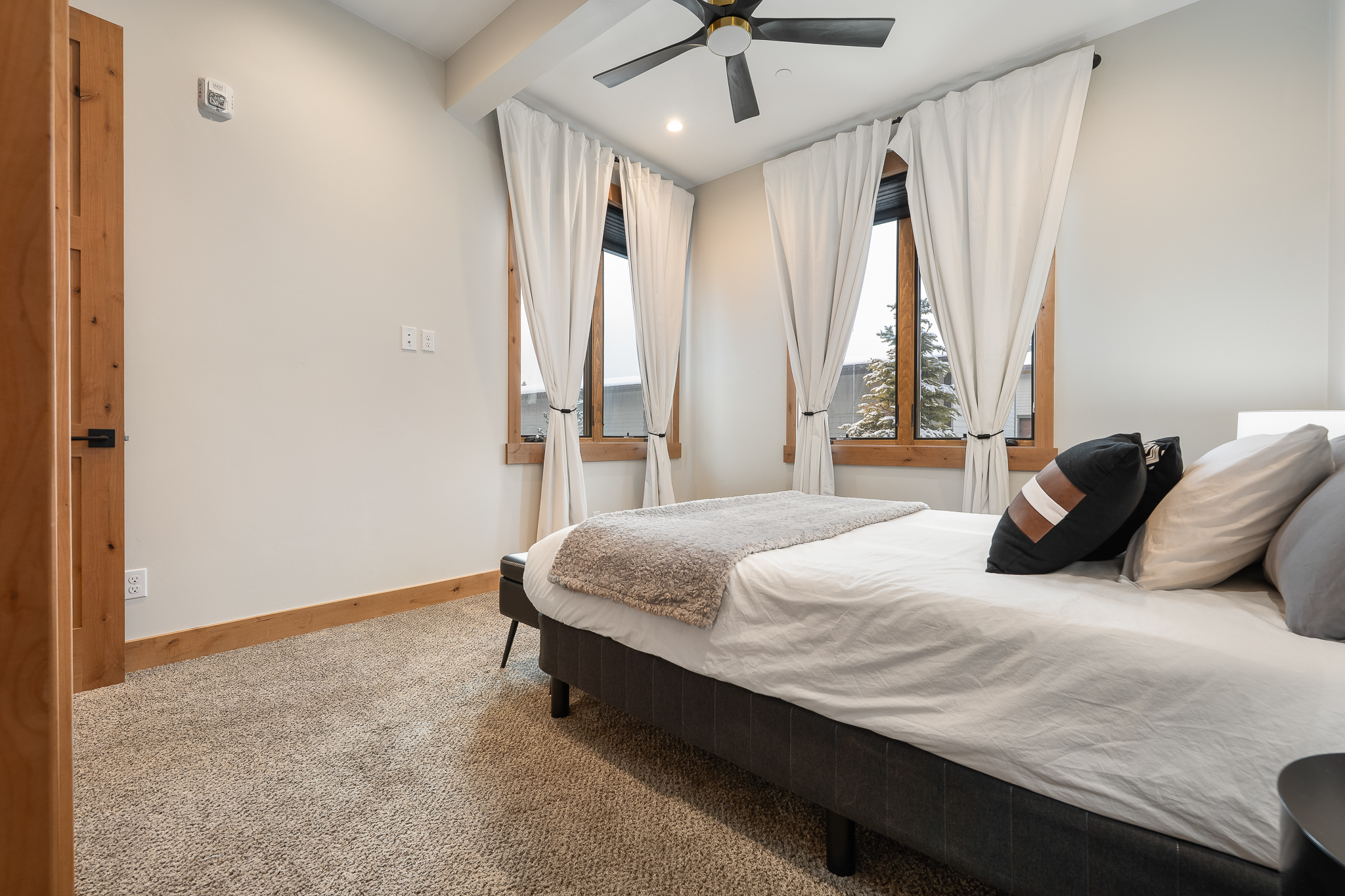  Fully Furnished Luxury Condo in Grand Park - 物件實景