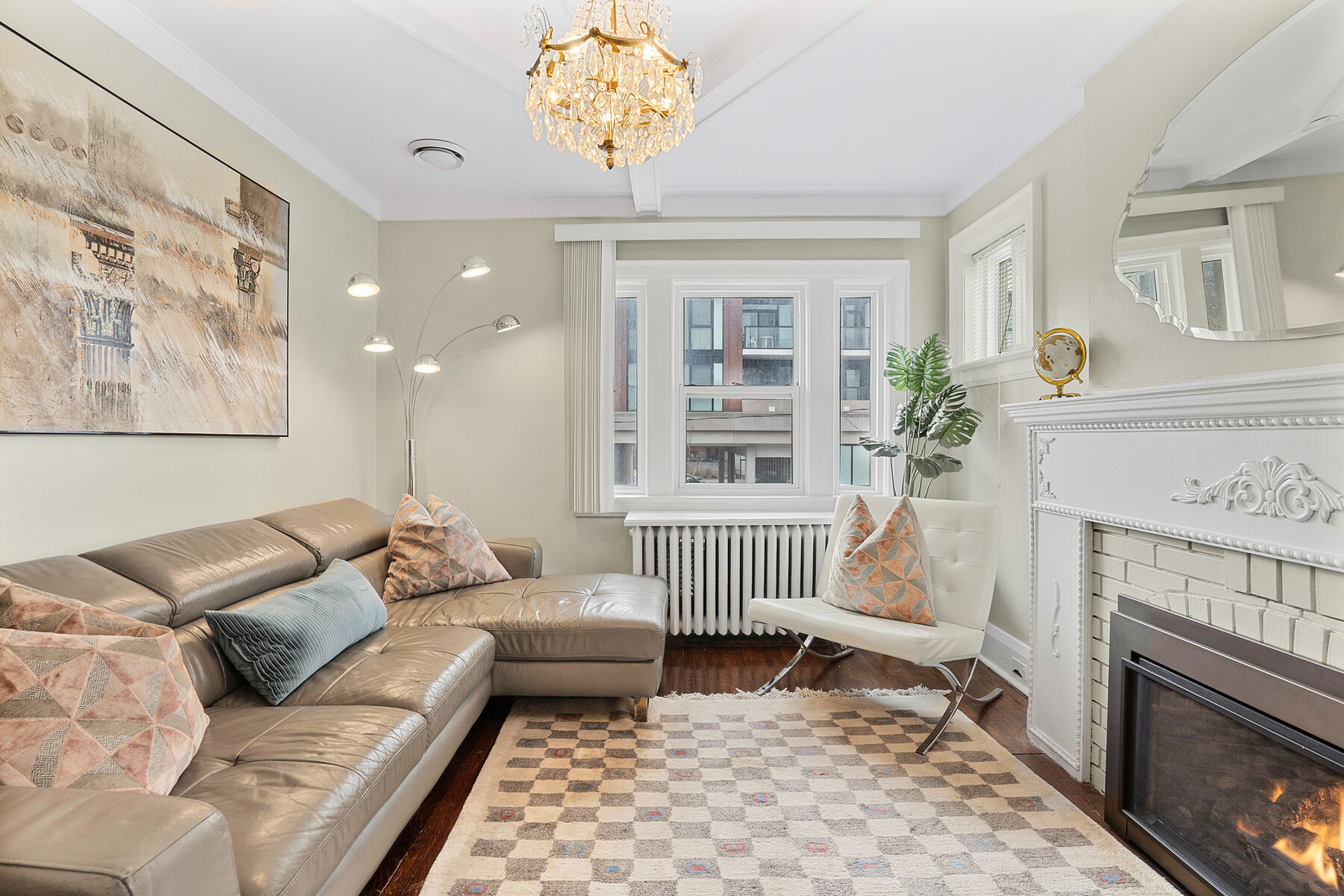  Rare Duplex in Davisville - 物件實景