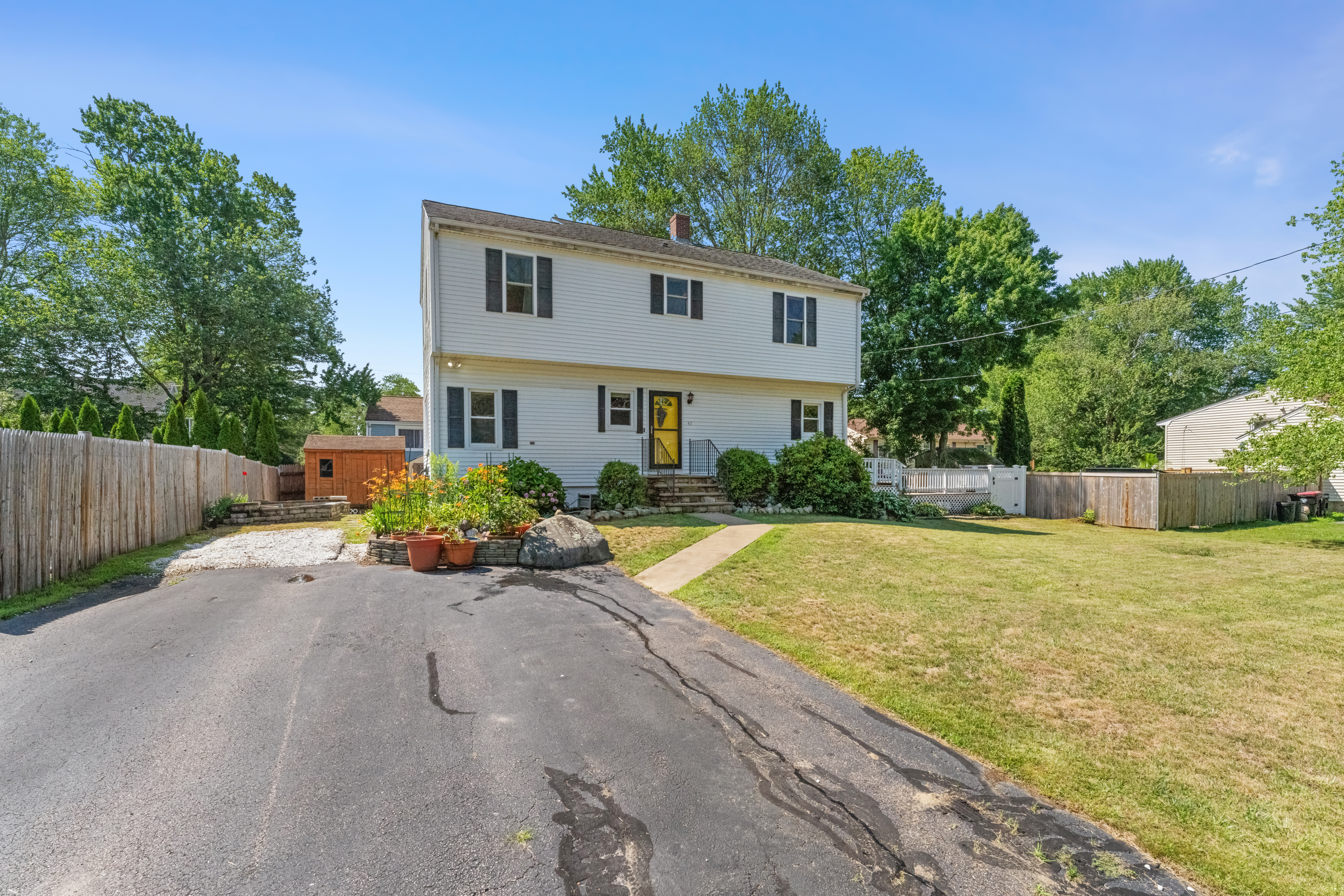  42 Dewey Avenue, Brockton, MA, 02301 - 物件實景