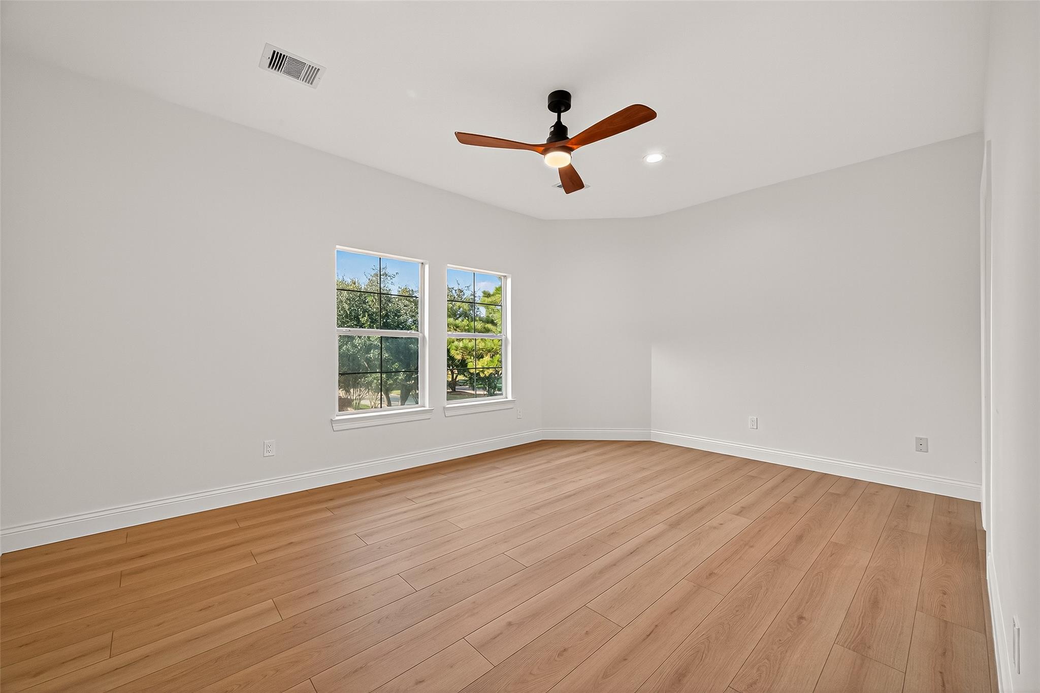 Katy, Texas, 77494, United States, 5 Bedrooms Bedrooms, ,5 BathroomsBathrooms,Residential,For Sale,1976436