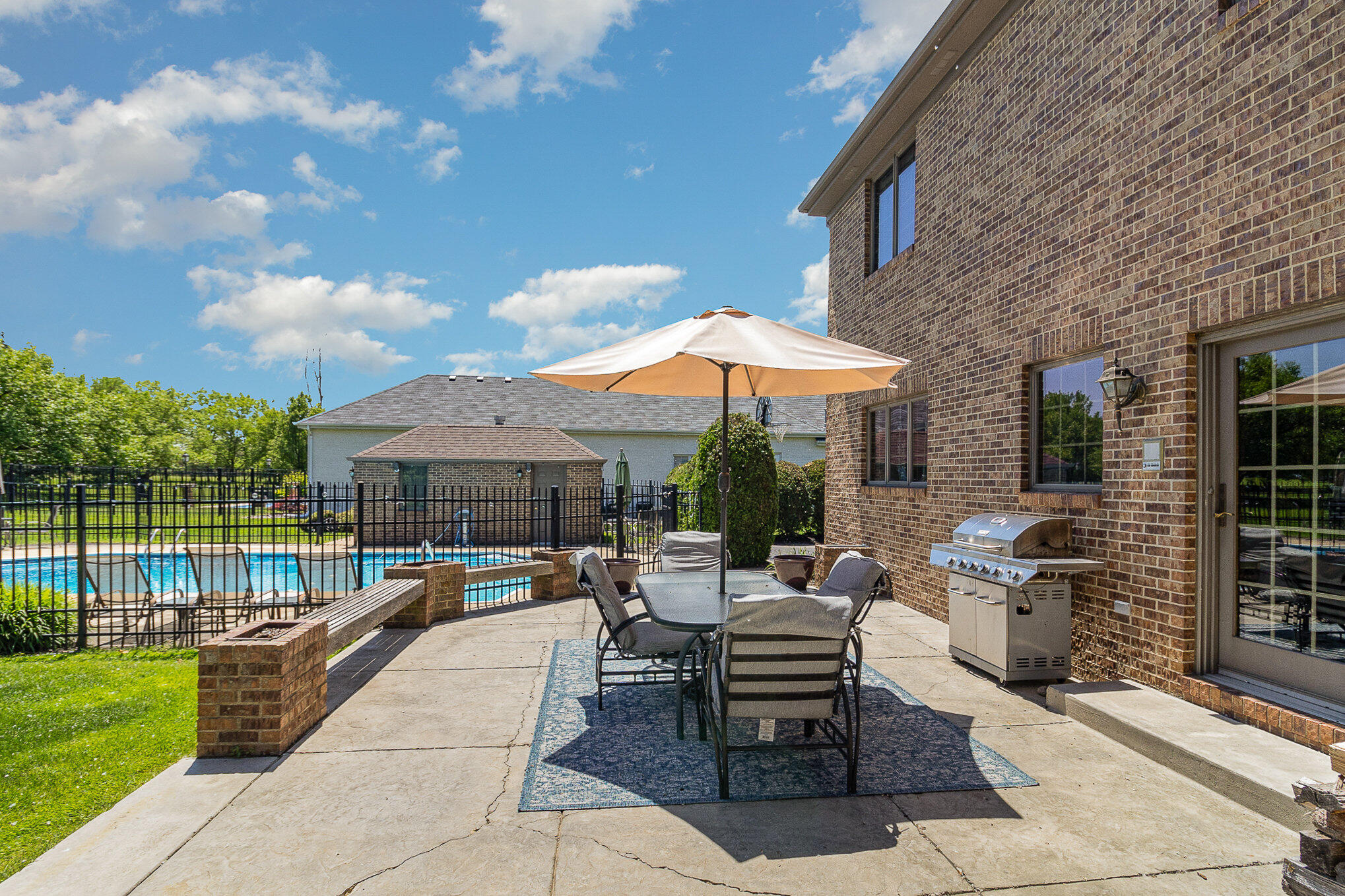 Dyer, Indiana, 46311, United States, 5 Bedrooms Bedrooms, ,5 BathroomsBathrooms,Residential,For Sale,2001175