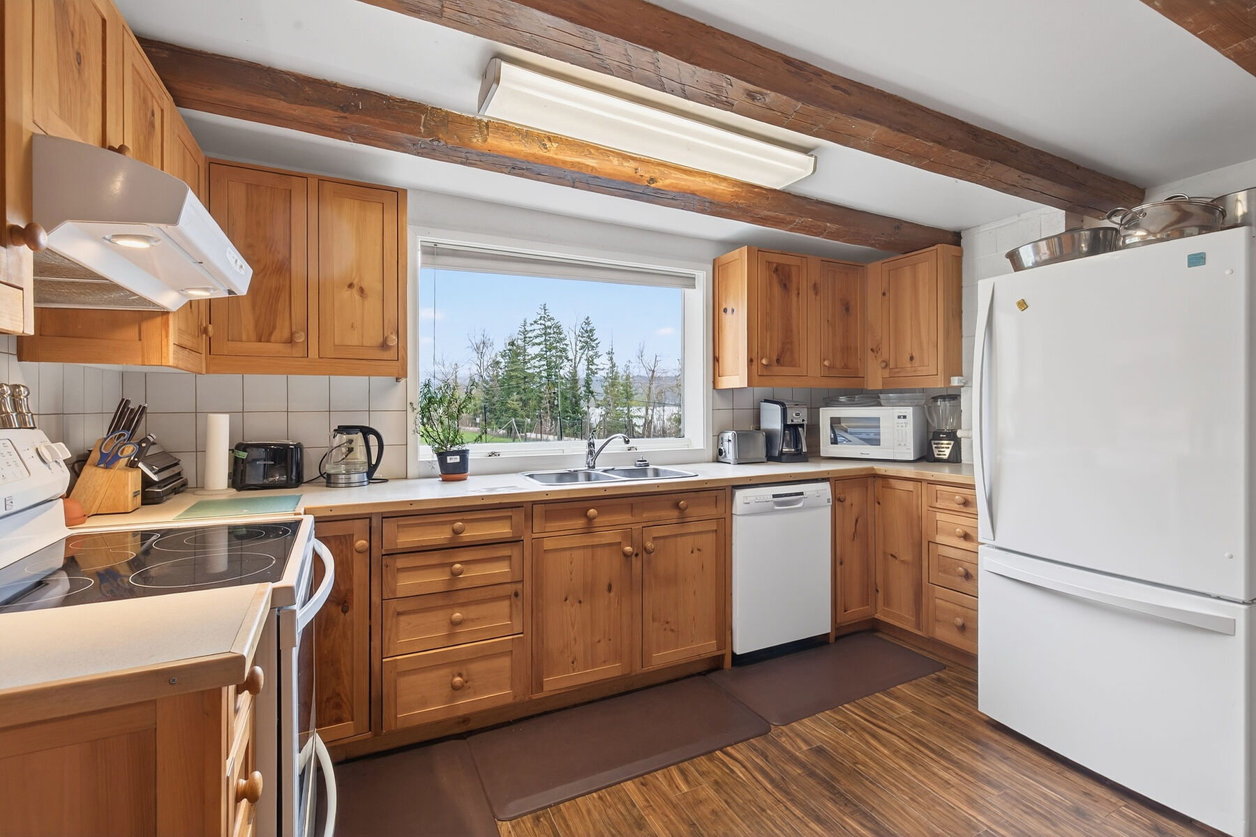  Own A Piece of Shuswap History - 物件實景