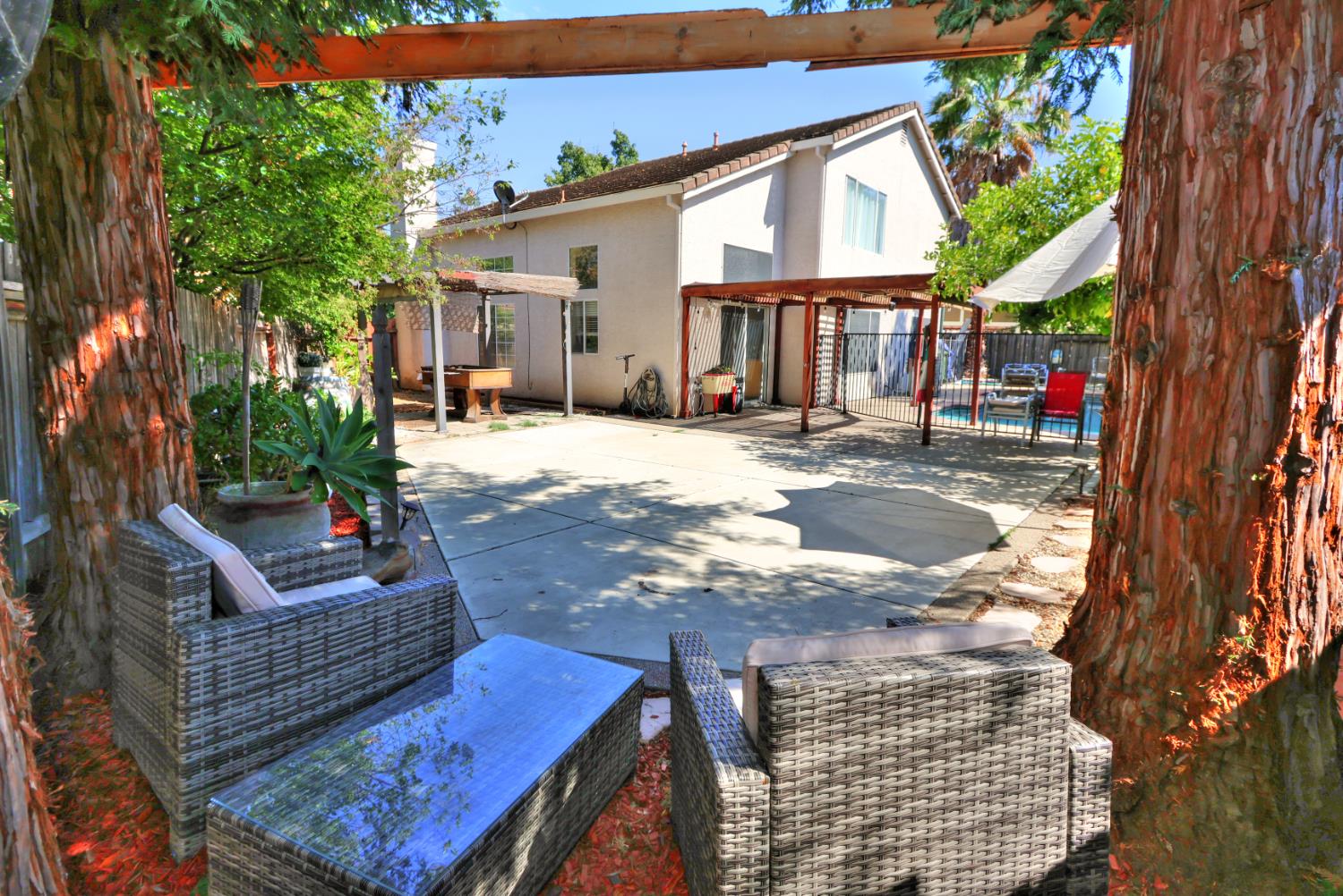 Elk Grove, California, 95758, United States, 3 Bedrooms Bedrooms, ,3 BathroomsBathrooms,Residential,For Sale,1918495