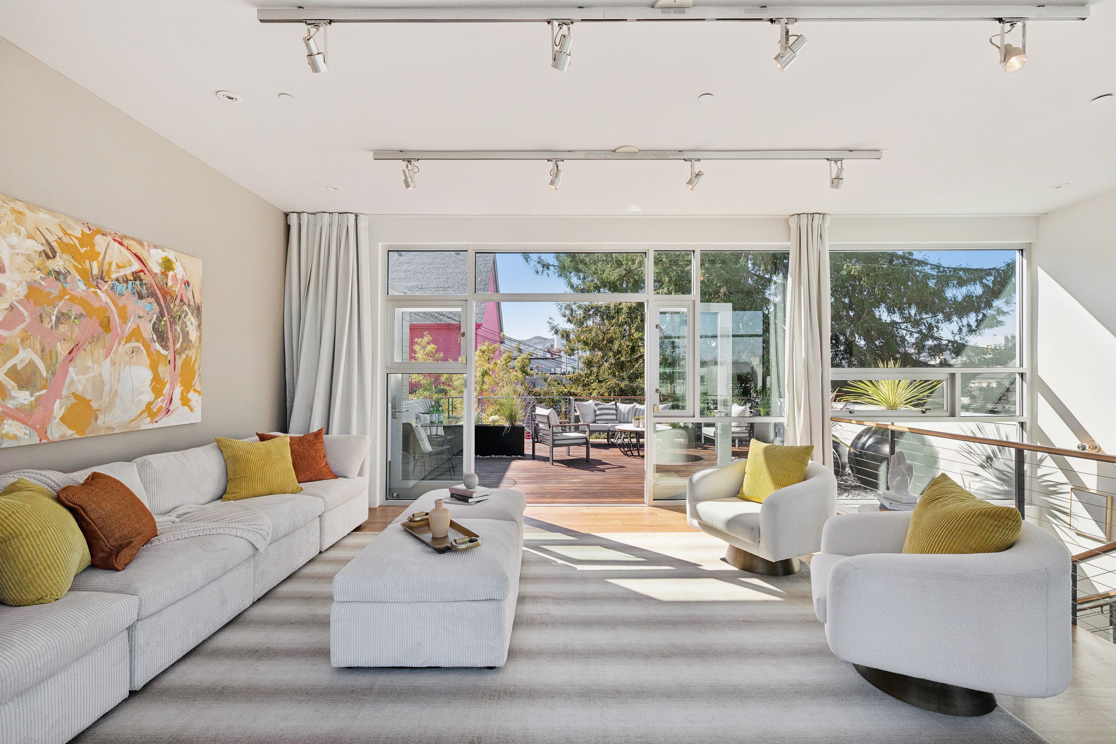  1076 South Van Ness Avenue - 物件實景