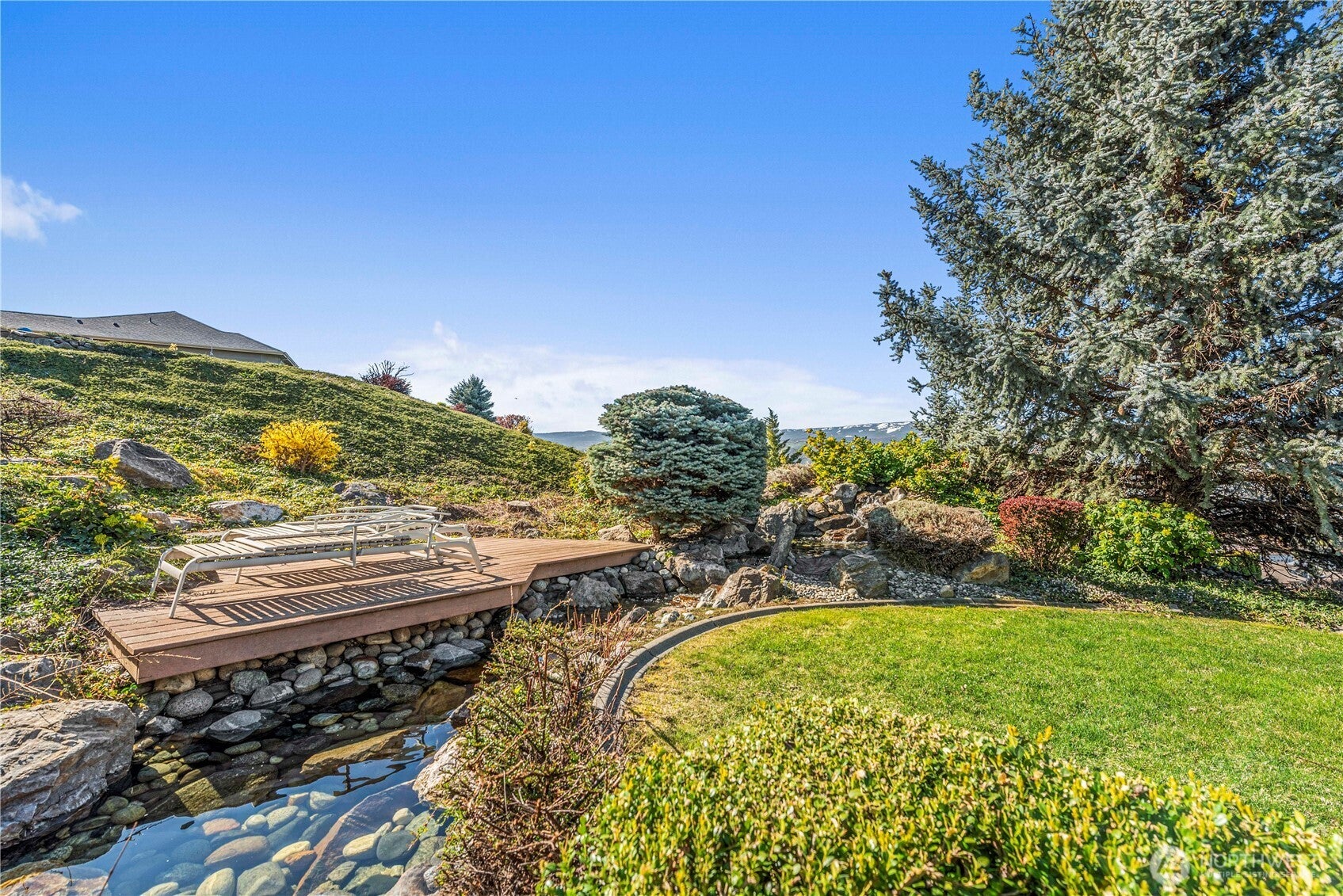 East Wenatchee, Washington, 98802, United States, 4 Bedrooms Bedrooms, ,3 BathroomsBathrooms,Residential,For Sale,1818465