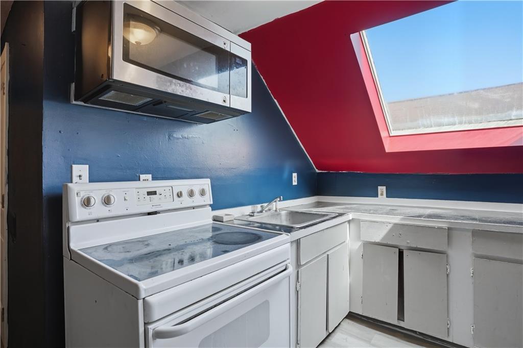 Providence, Rhode Island, 02905, United States, 5 Bedrooms Bedrooms, ,3 BathroomsBathrooms,Residential,For Sale,2036565