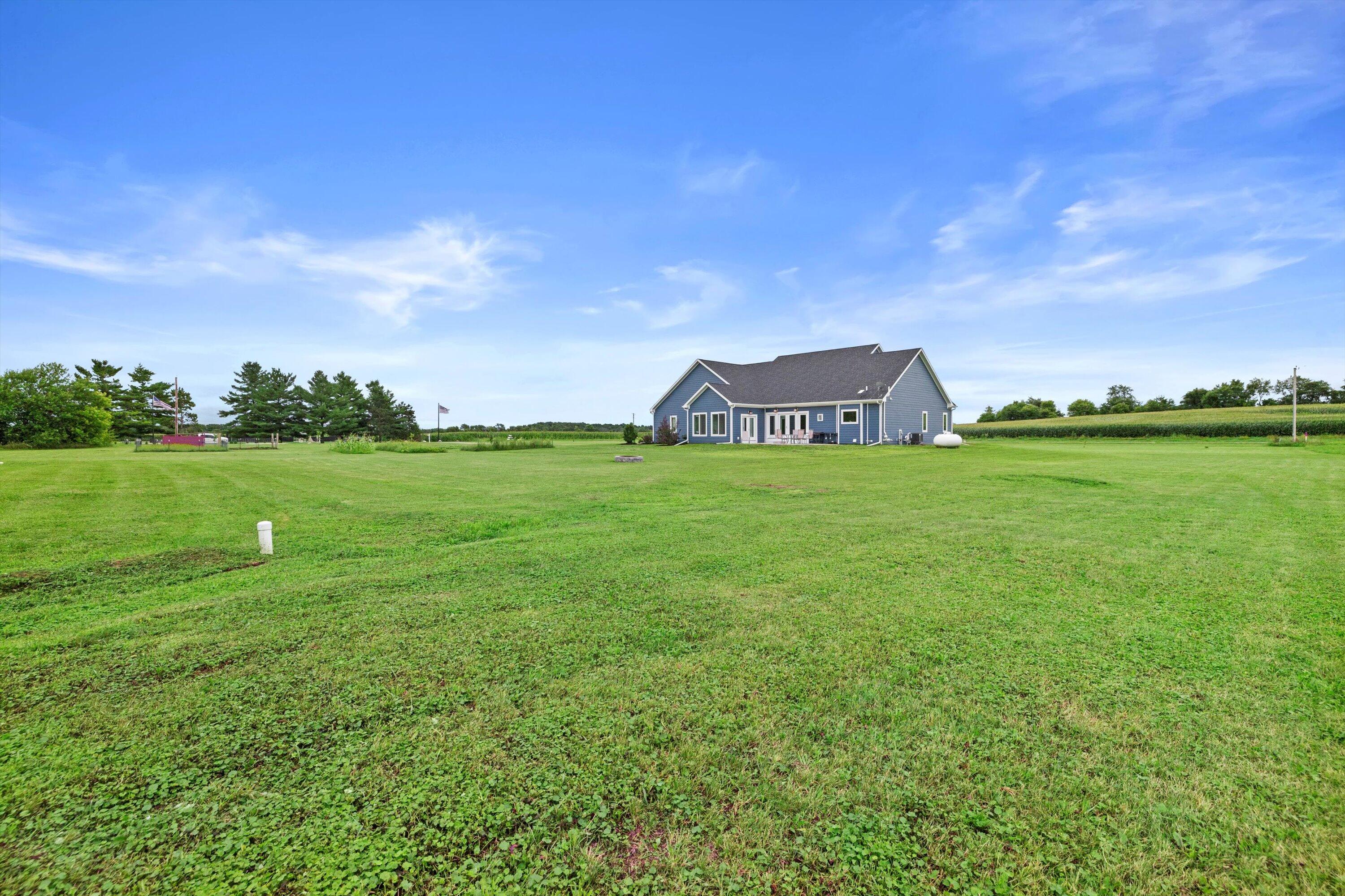 Bloomfield, Wisconsin, 53147, United States, 5 Bedrooms Bedrooms, ,3 BathroomsBathrooms,Residential,For Sale,1921596