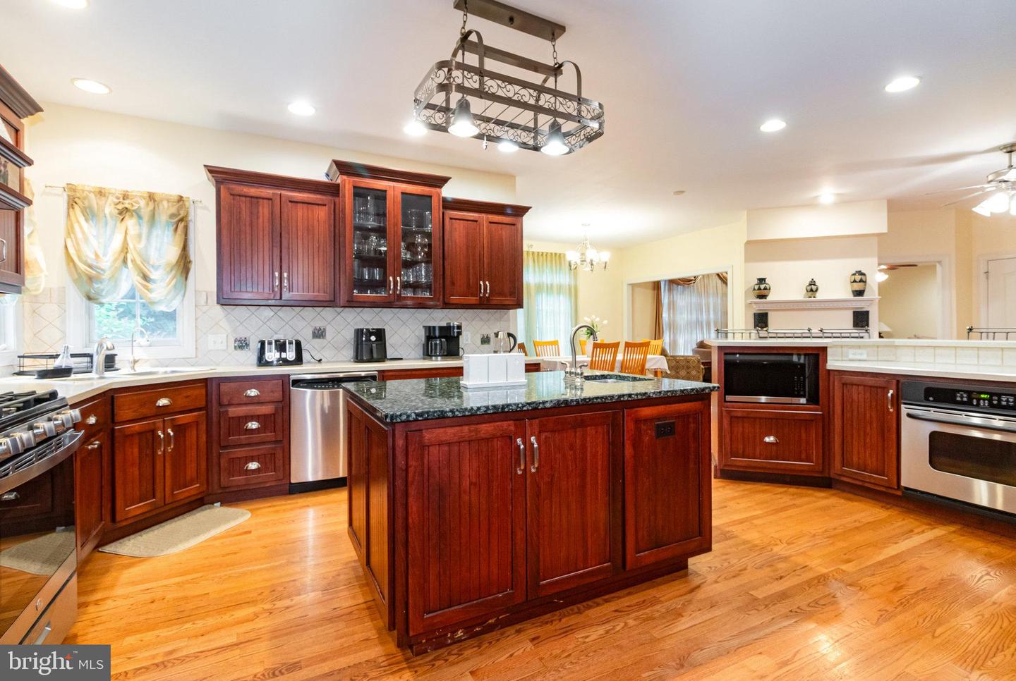Mechanicsburg, Pennsylvania, 17055, United States, 5 Bedrooms Bedrooms, ,5 BathroomsBathrooms,Residential,For Sale,1926512